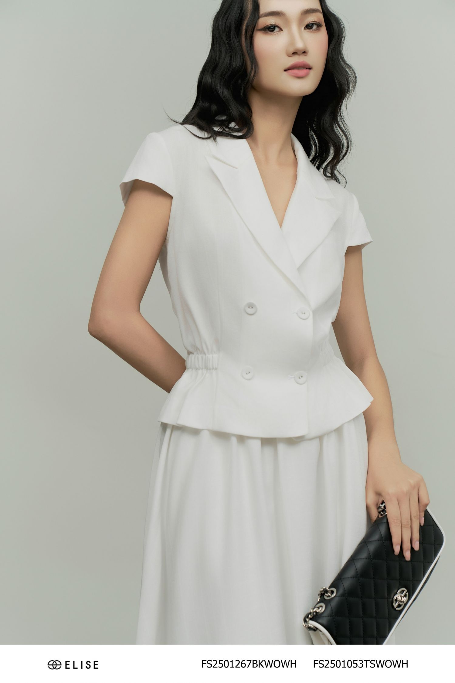 ÁO SẠN TRẮNG CỔ VEST CHUN EO