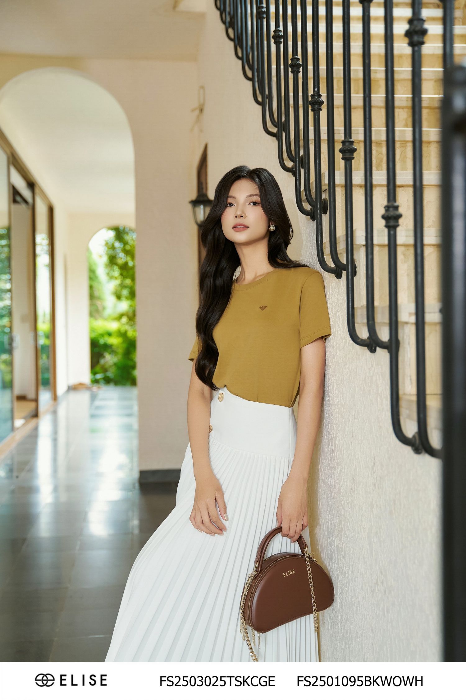 CV TRẮNG DẬP LY PHỦ VẠT CHÉO