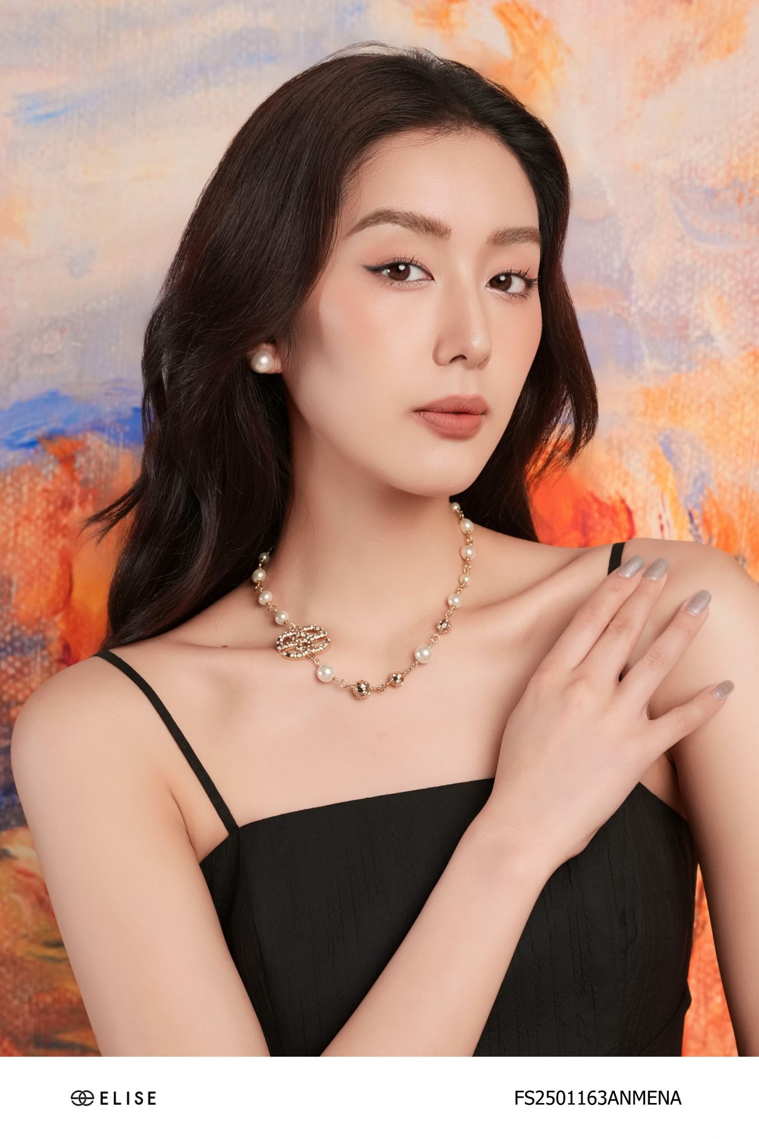 VÒNG CỔ VALERIA LOGO