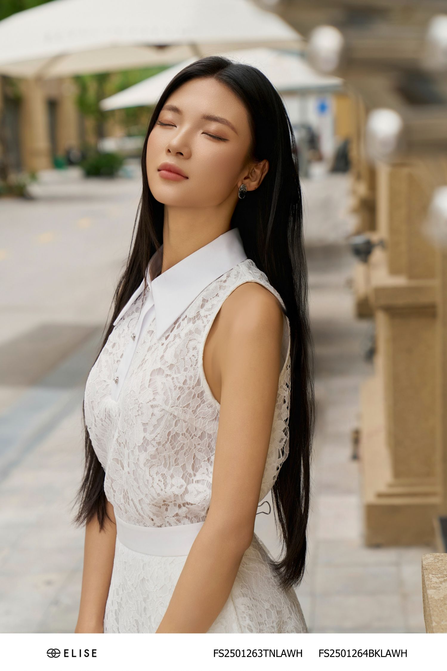 ÁO REN HOA TRẮNG SÁT NÁCH PHỐI CỔ