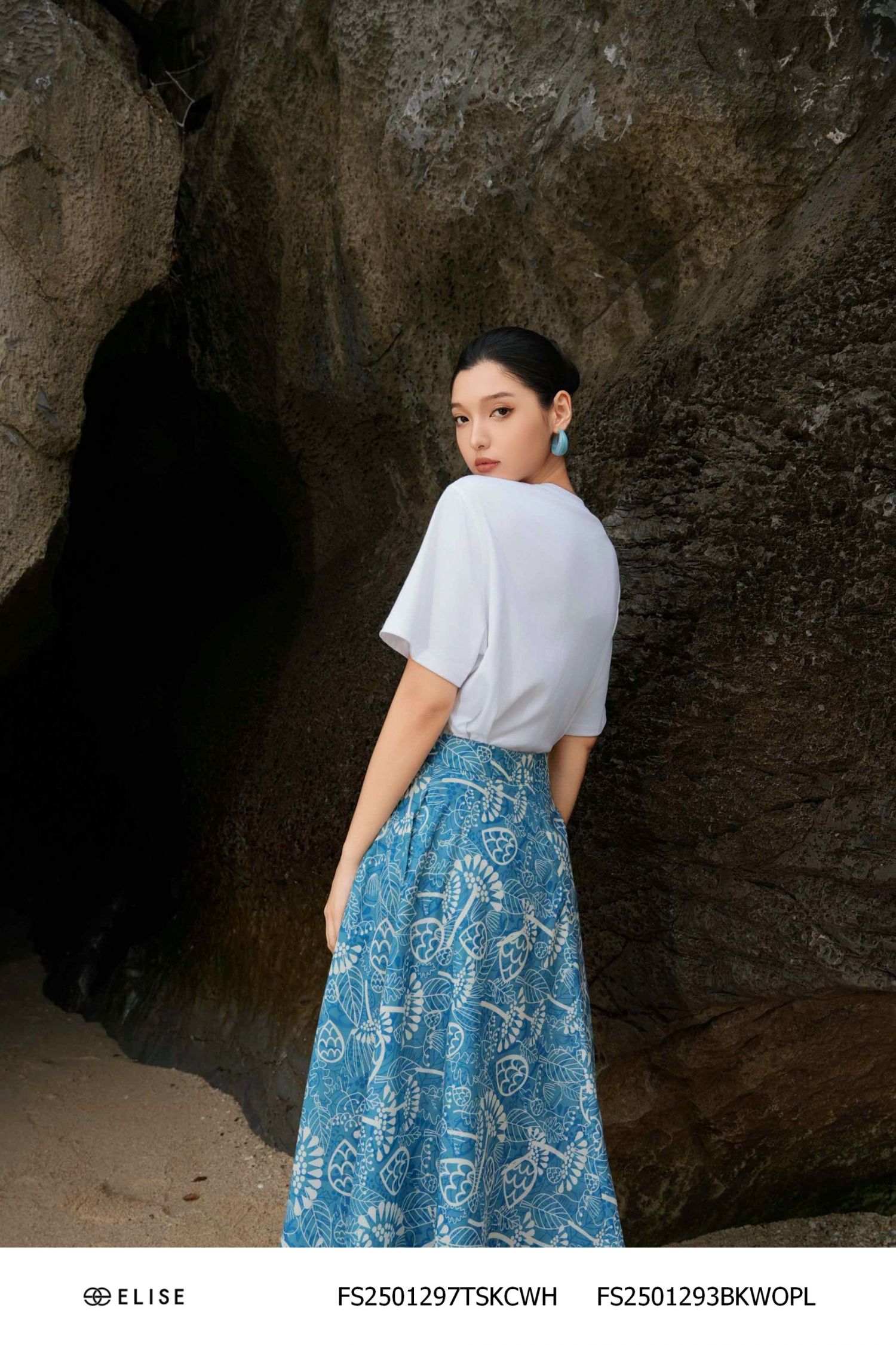 ÁO THUN TRẮNG IN HÌNH SAO ỐC BIỂN