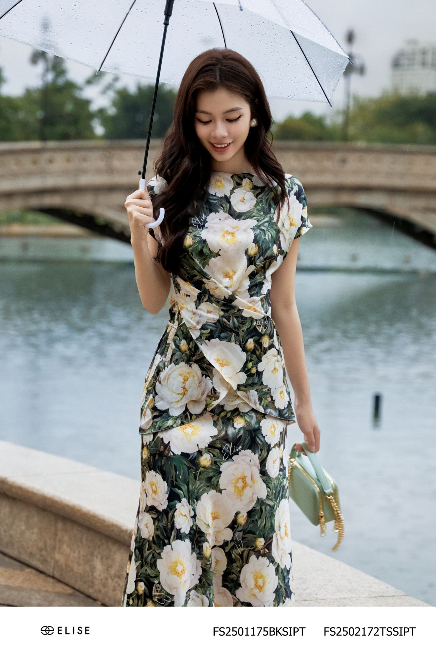 ÁO LỤA XANH HOA TRẮNG VẠT CHÉO BUỘC DÂY