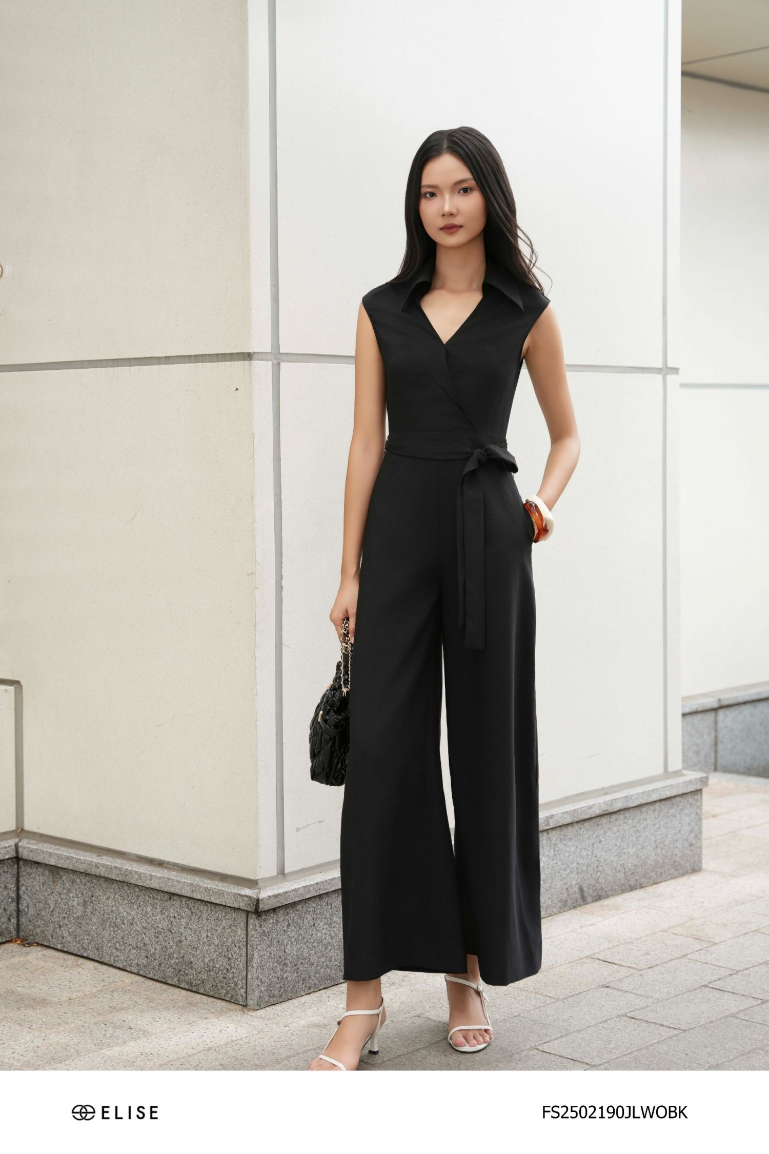 JUMPSUIT DÀI ĐEN CỔ V MỞ XẾP LY CHÉO