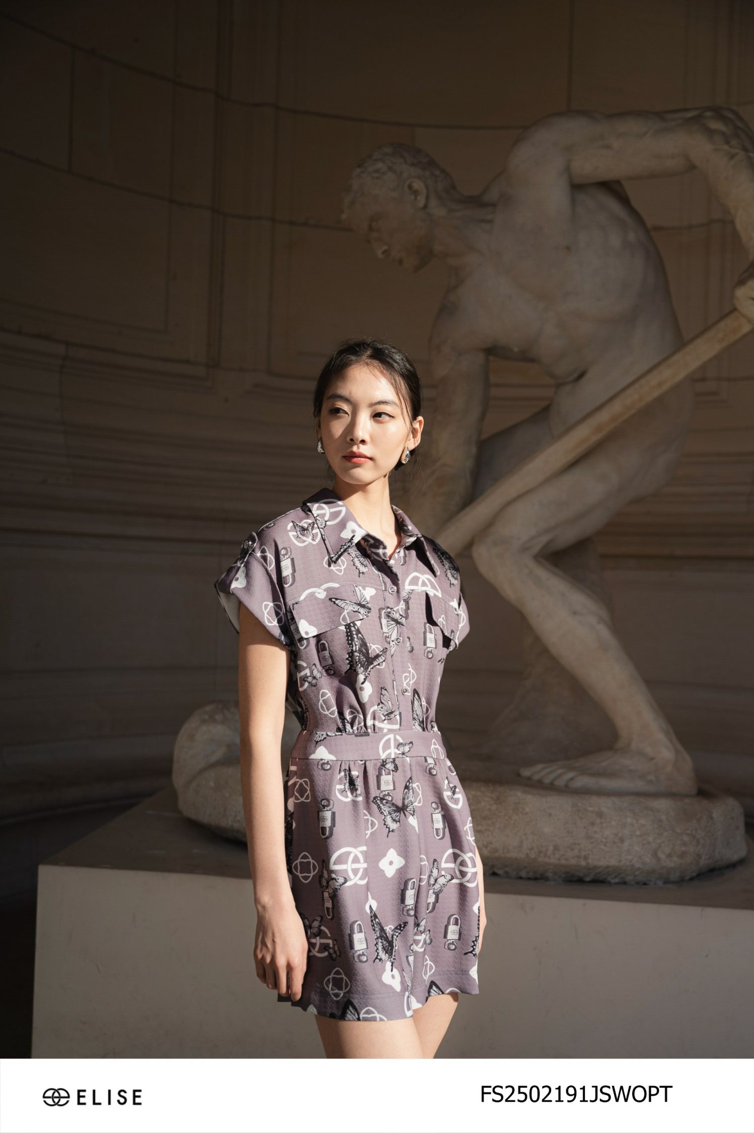JUMPSUIT GHI HT LOGO BƯỚM TAY LƠ VÊ
