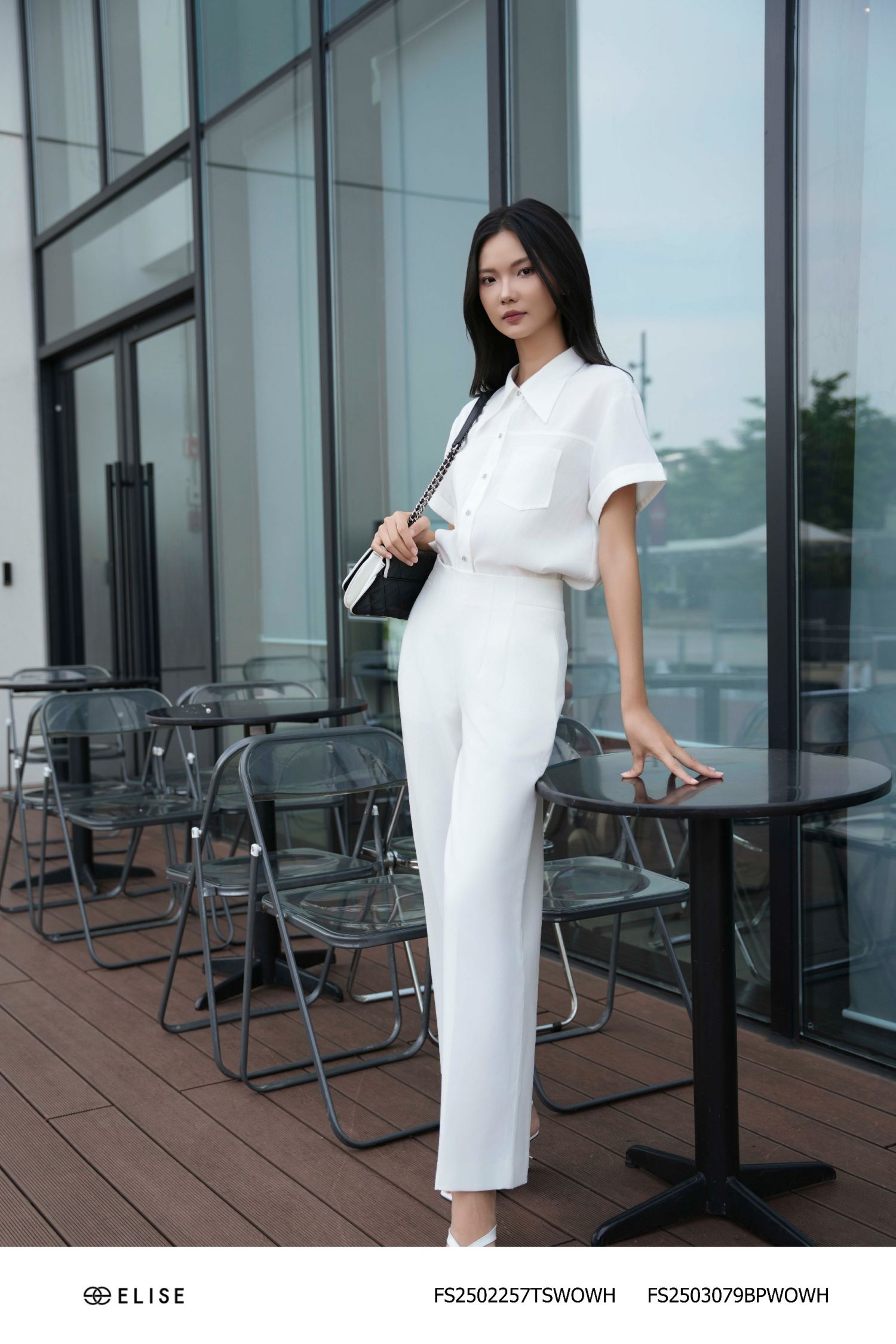 SM TRẮNG TÚI NGỰC TAY LƠ VÊ