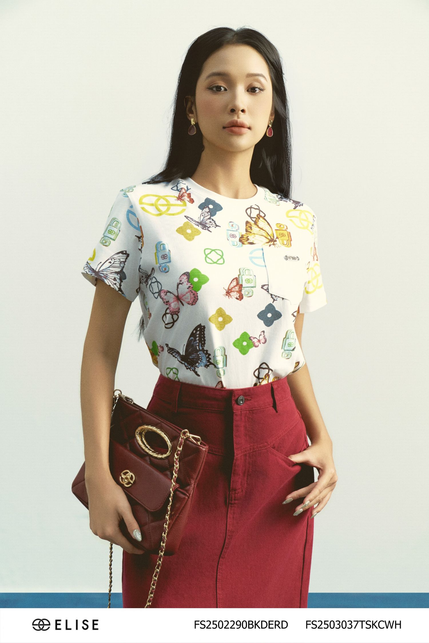 CHÂN VÁY DENIM ĐỎ ĐUN THÊU LOGO TÚI SAU