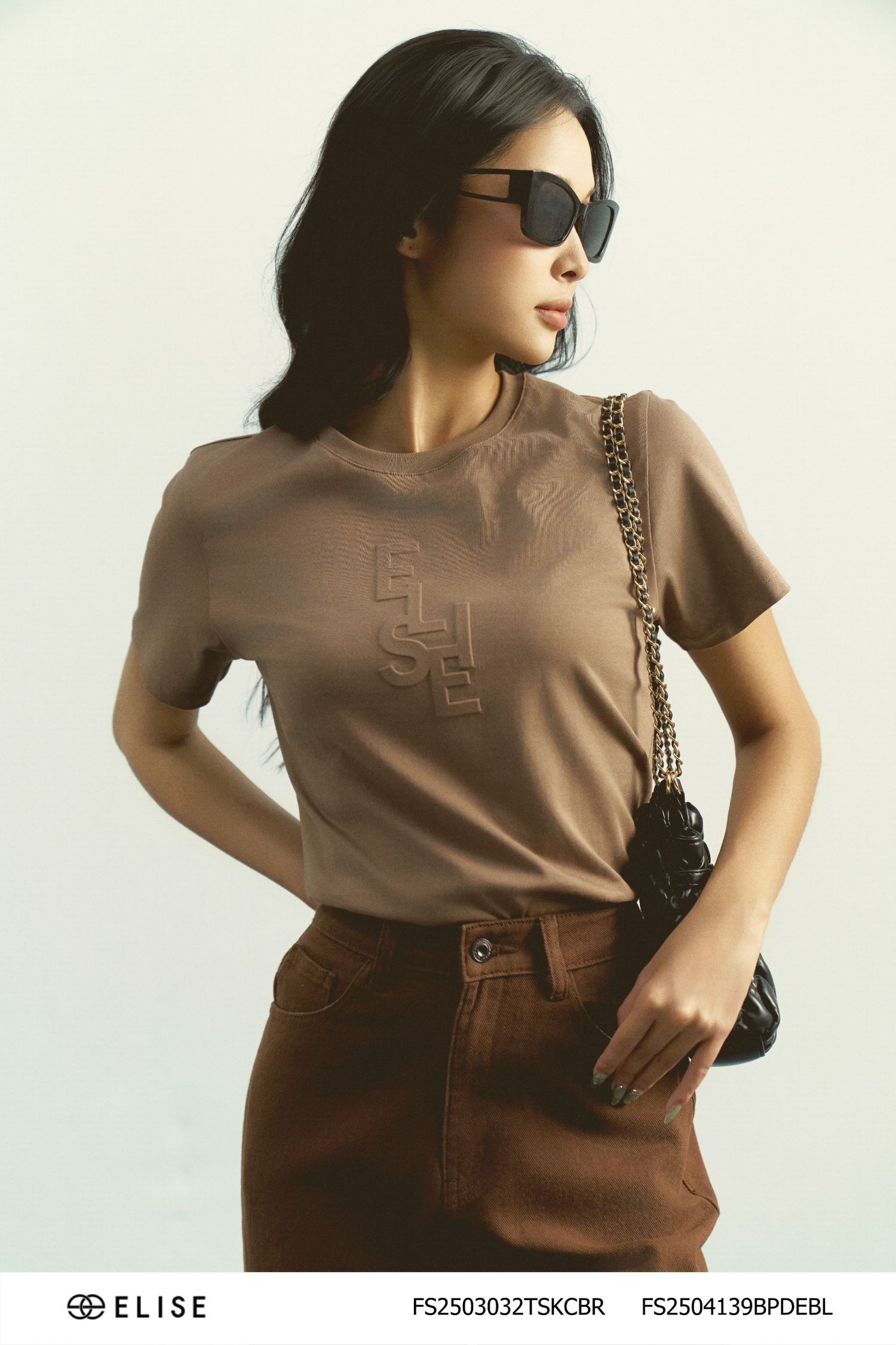 ÁO THUN NÂU DẬP NỔI CHỮ ELISE