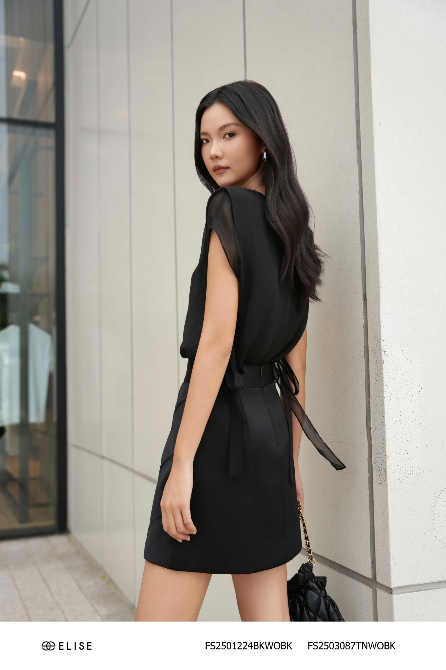 ÁO CHIFFON ĐEN BUỘC DÂY EO