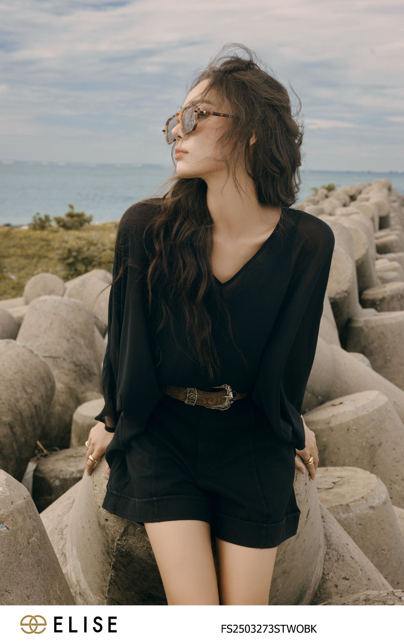 SET ÁO CHIFFON ĐEN TAY DƠI