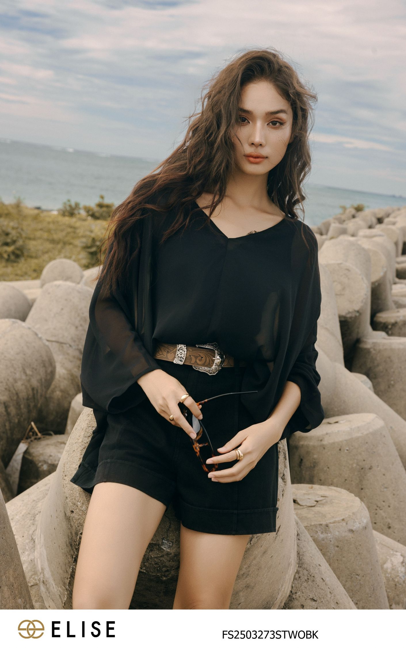 SET ÁO CHIFFON ĐEN TAY DƠI