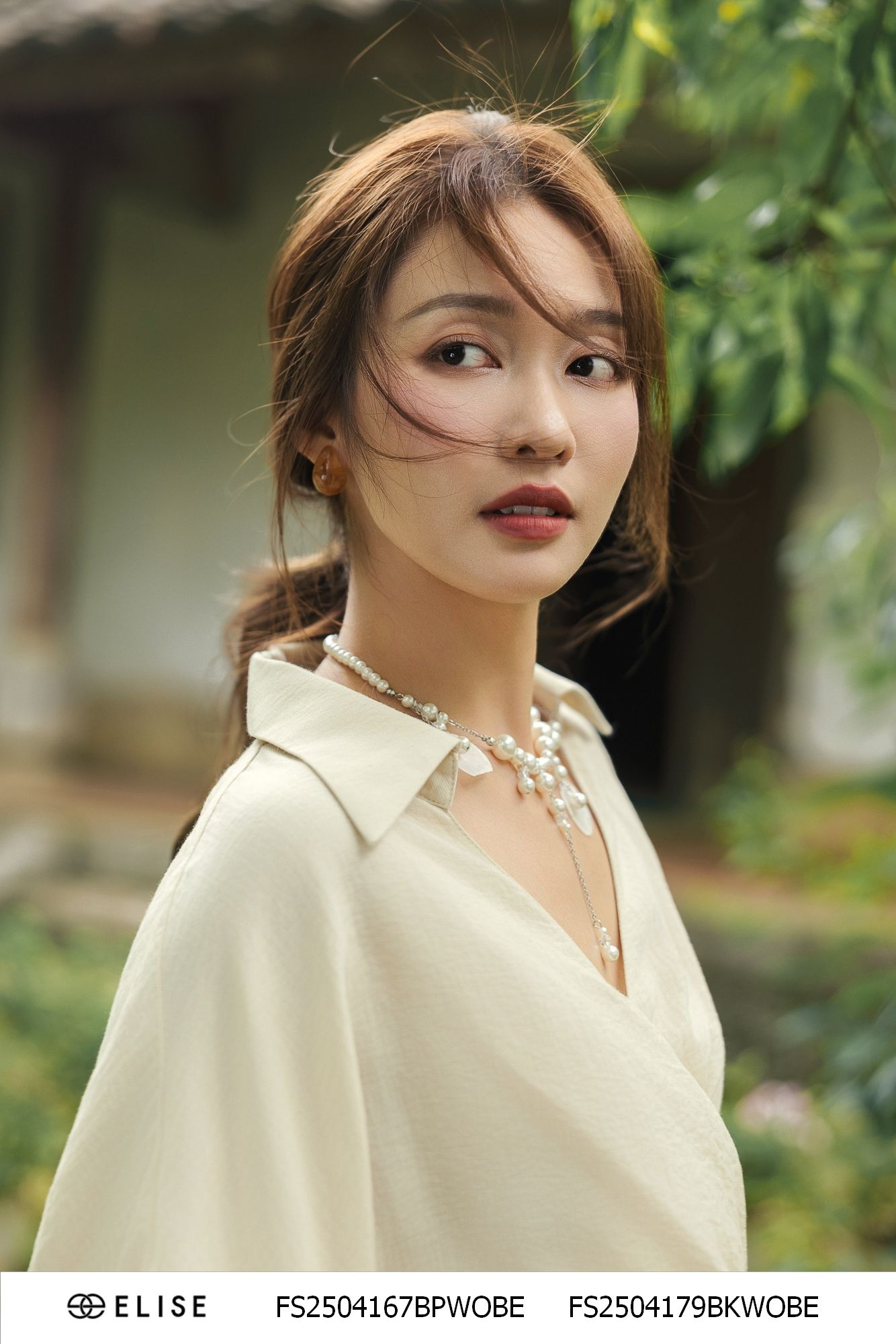 ÁO ĐŨI BE SỮA VẠT CỔ XẾP CHÉO