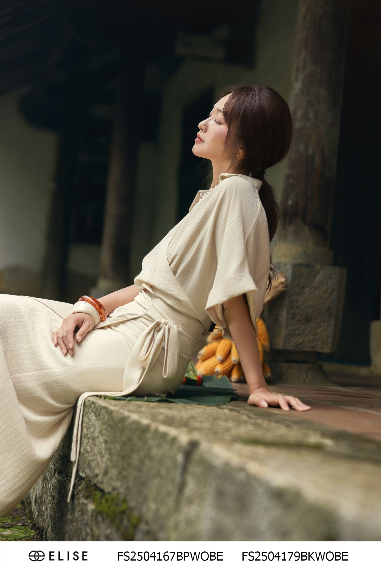 ÁO ĐŨI BE SỮA VẠT CỔ XẾP CHÉO