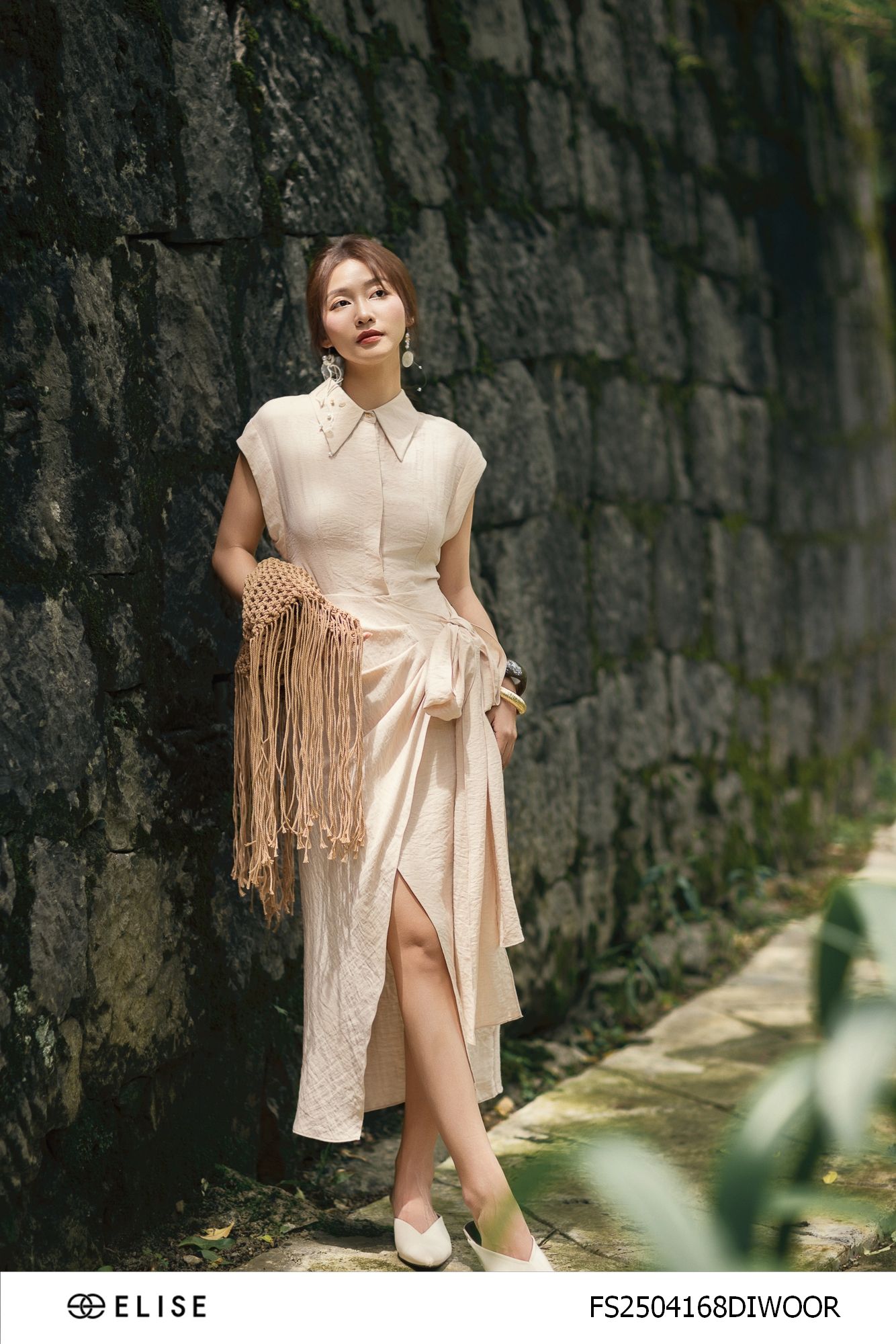 ĐẦM ĐŨI CAM NUDE BUỘC DÂY NƠ EO