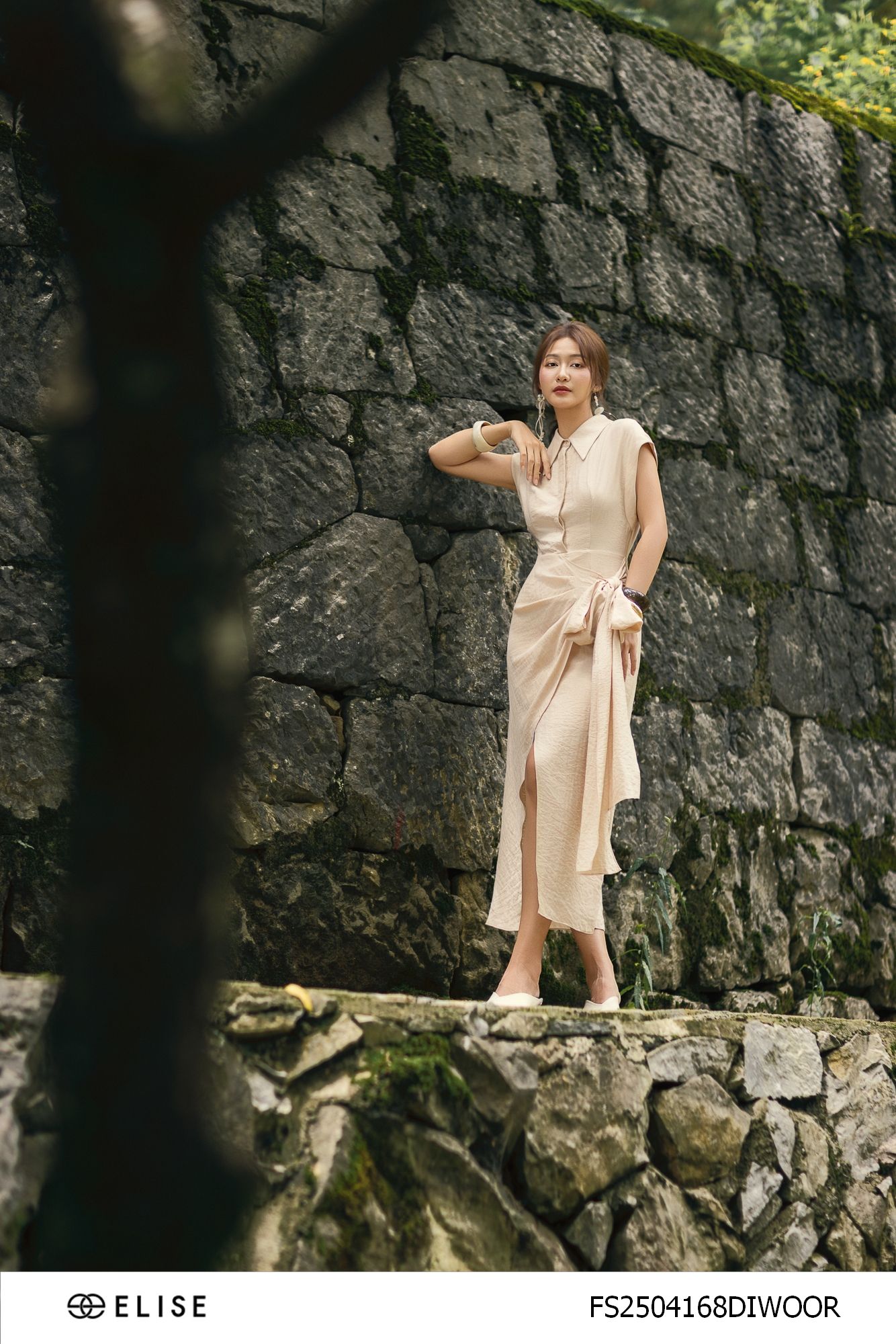 ĐẦM ĐŨI CAM NUDE BUỘC DÂY NƠ EO