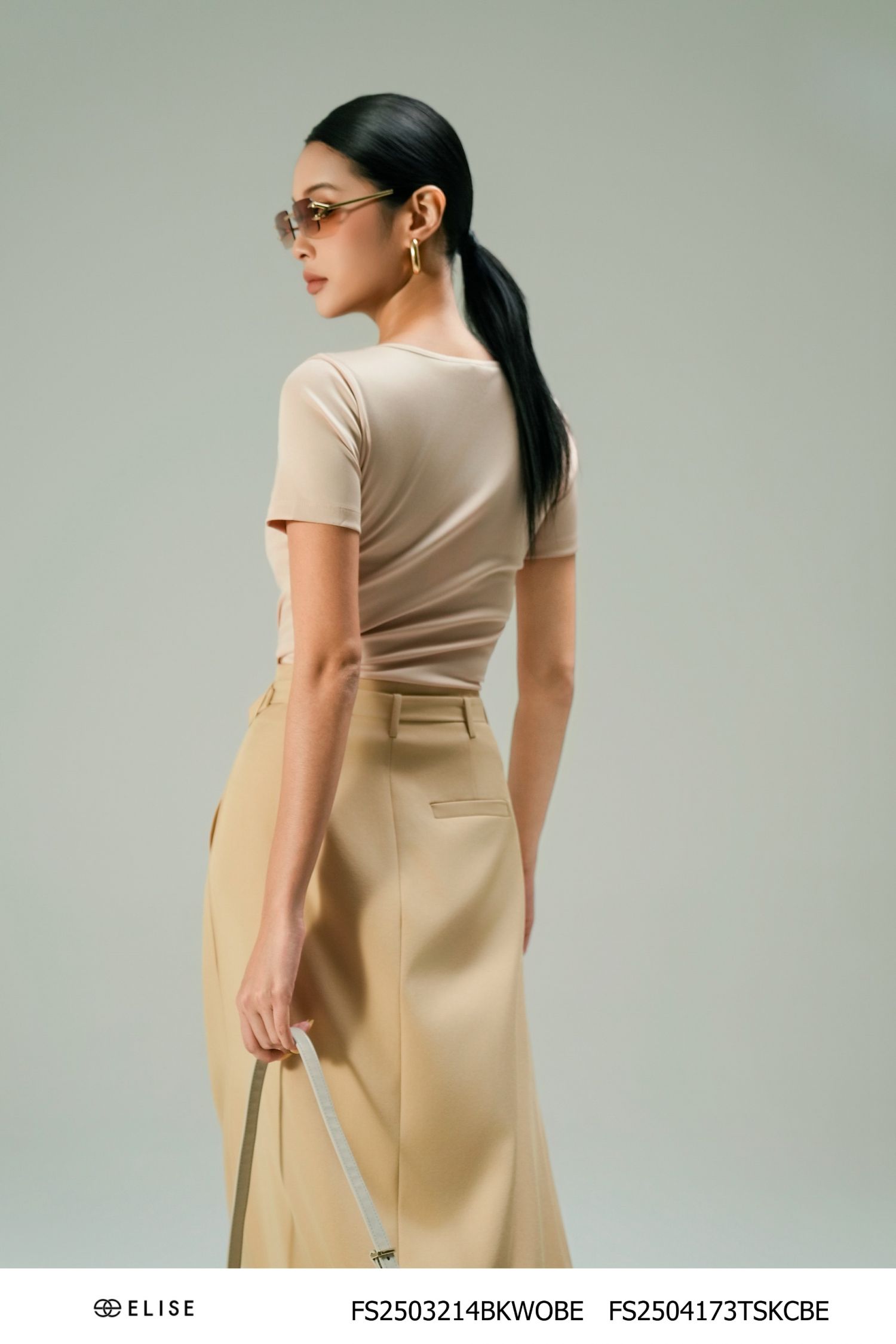 ÁO THUN BE CÚP NGỰC