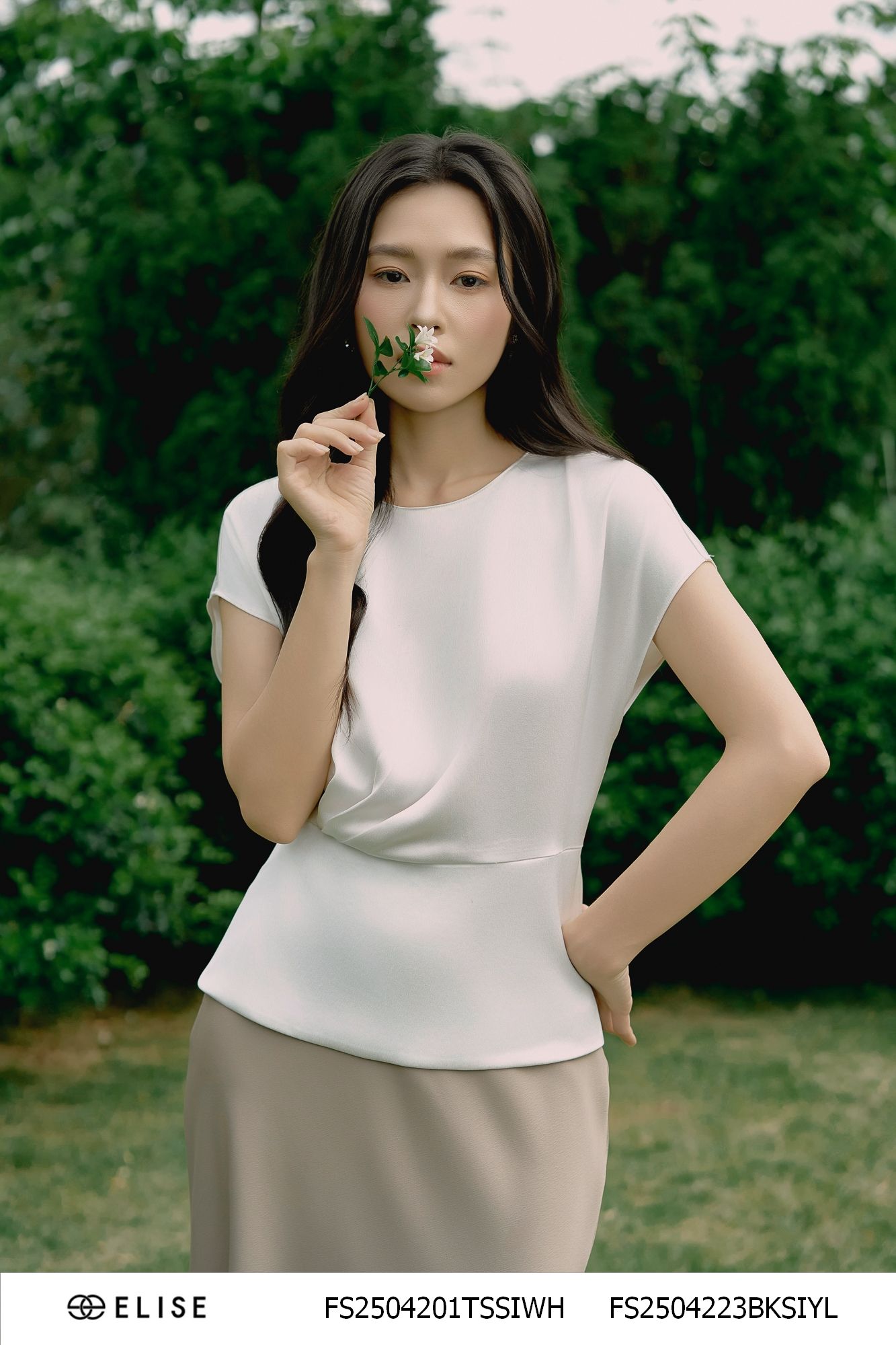 ÁO LỤA BÓNG TRẮNG XẾP LY GẤU PEPLUM