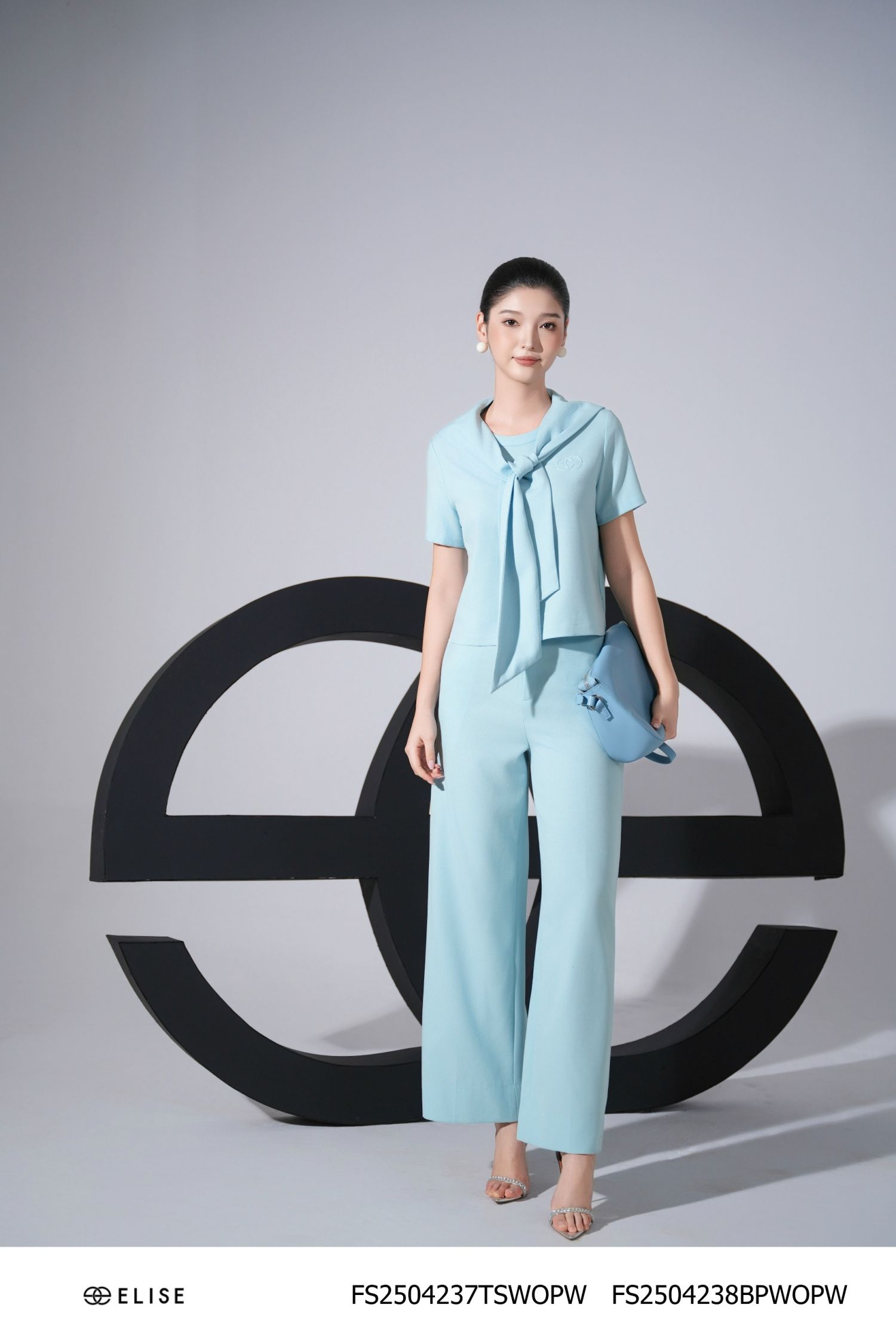 ÁO SẠN XANH PHỐI VẠT KHĂN