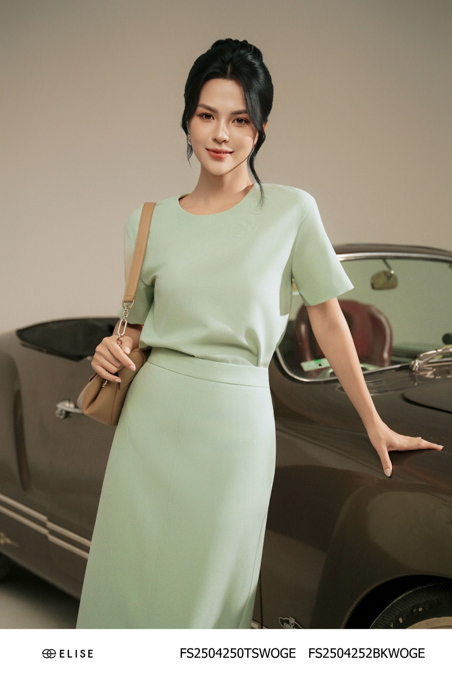 ÁO SẠN XANH BẠC HÀ DẬP NỔI HOA VAI