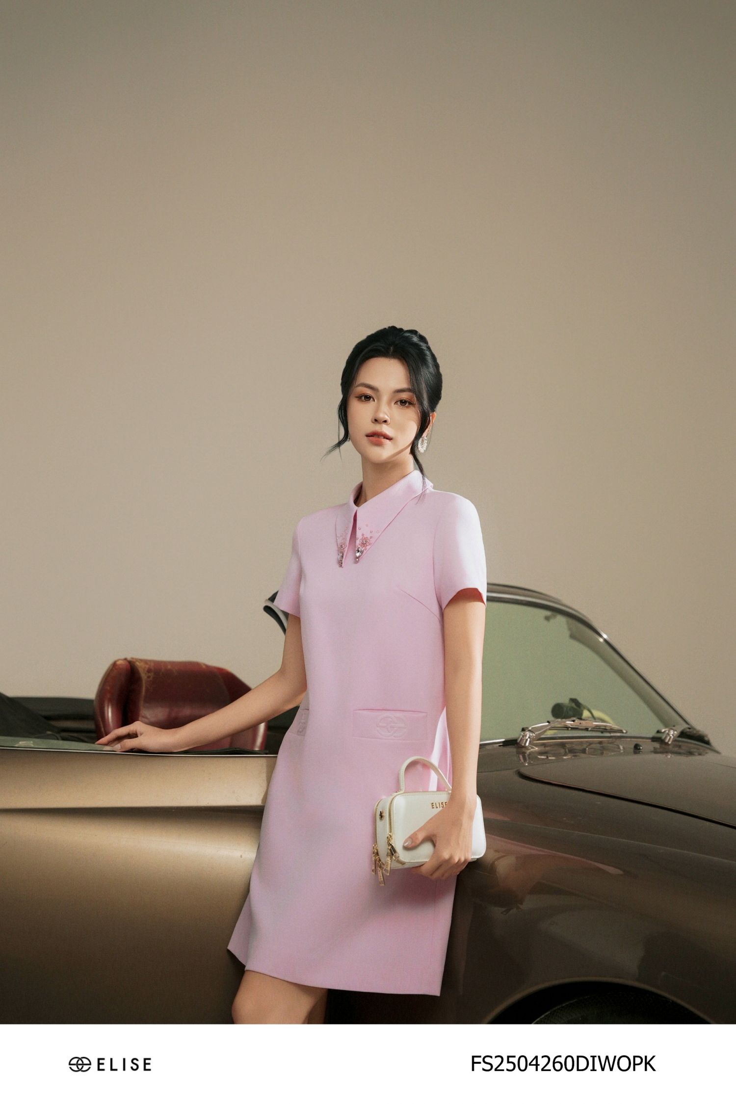 ĐẦM SẠN SUÔNG HỒNG TÍM CỔ ĐÍNH ĐÁ