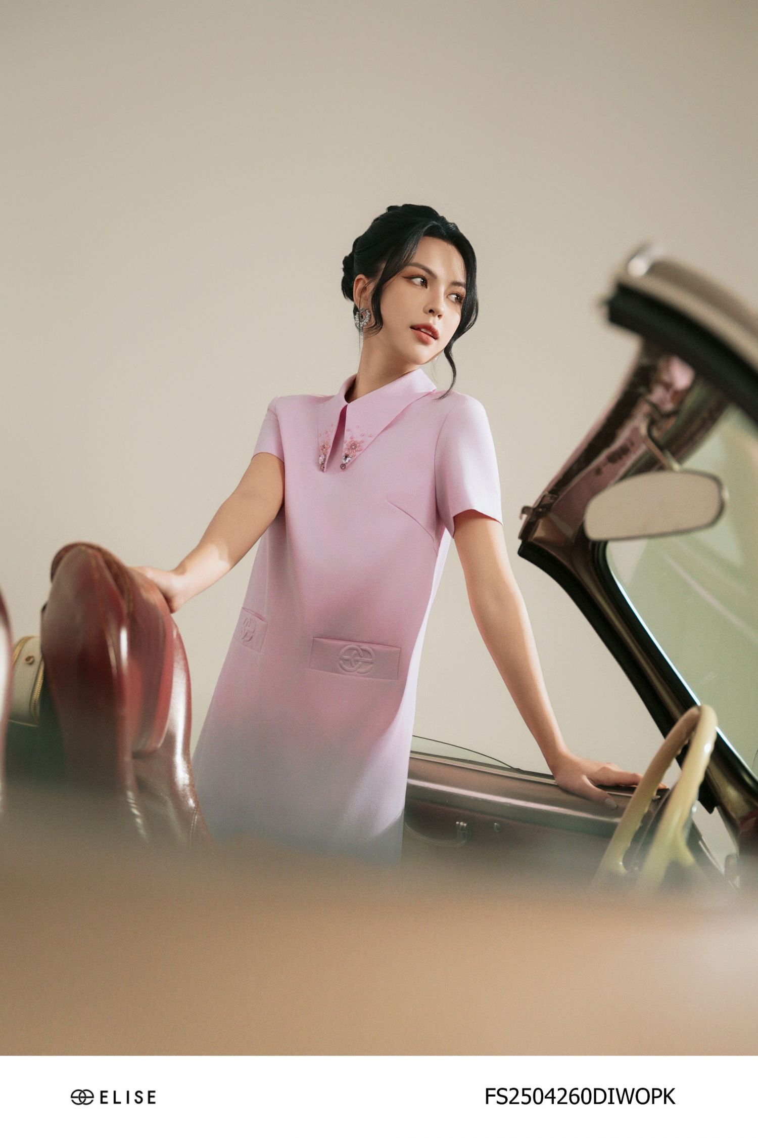 ĐẦM SẠN SUÔNG HỒNG TÍM CỔ ĐÍNH ĐÁ