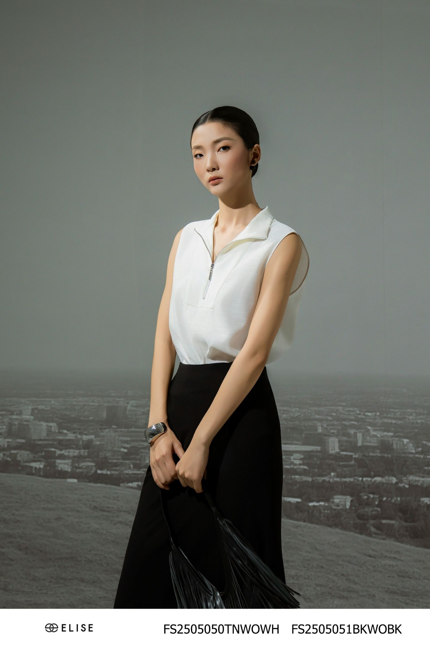 ÁO VOAN KẺ TRẮNG PHỐI CỔ