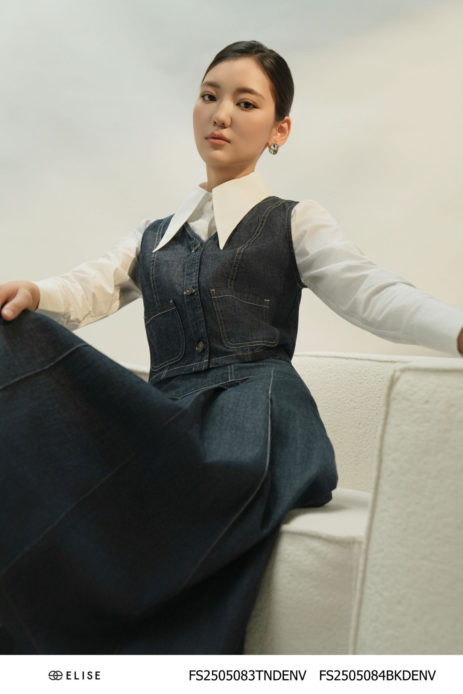 CHÂN VÁY DENIM XẾP LY