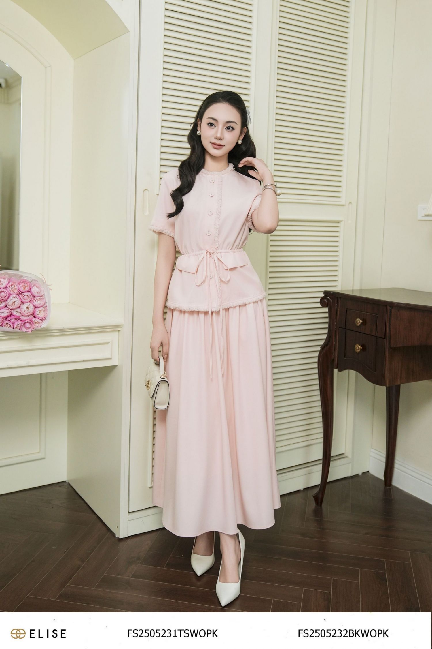 CV TUYTSY HỒNG XẾP NHÚN BÈO