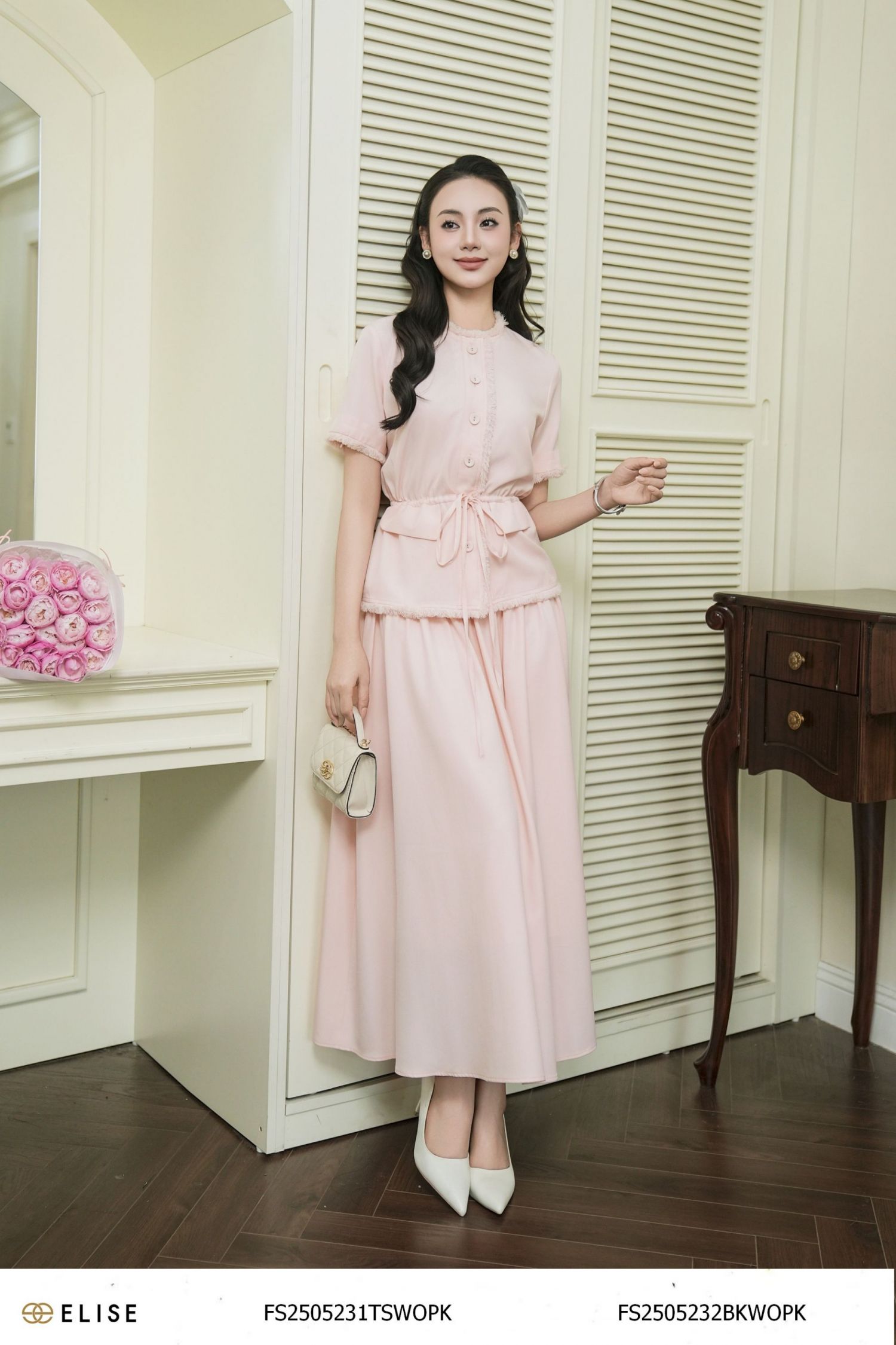 CV TUYTSY HỒNG XẾP NHÚN BÈO