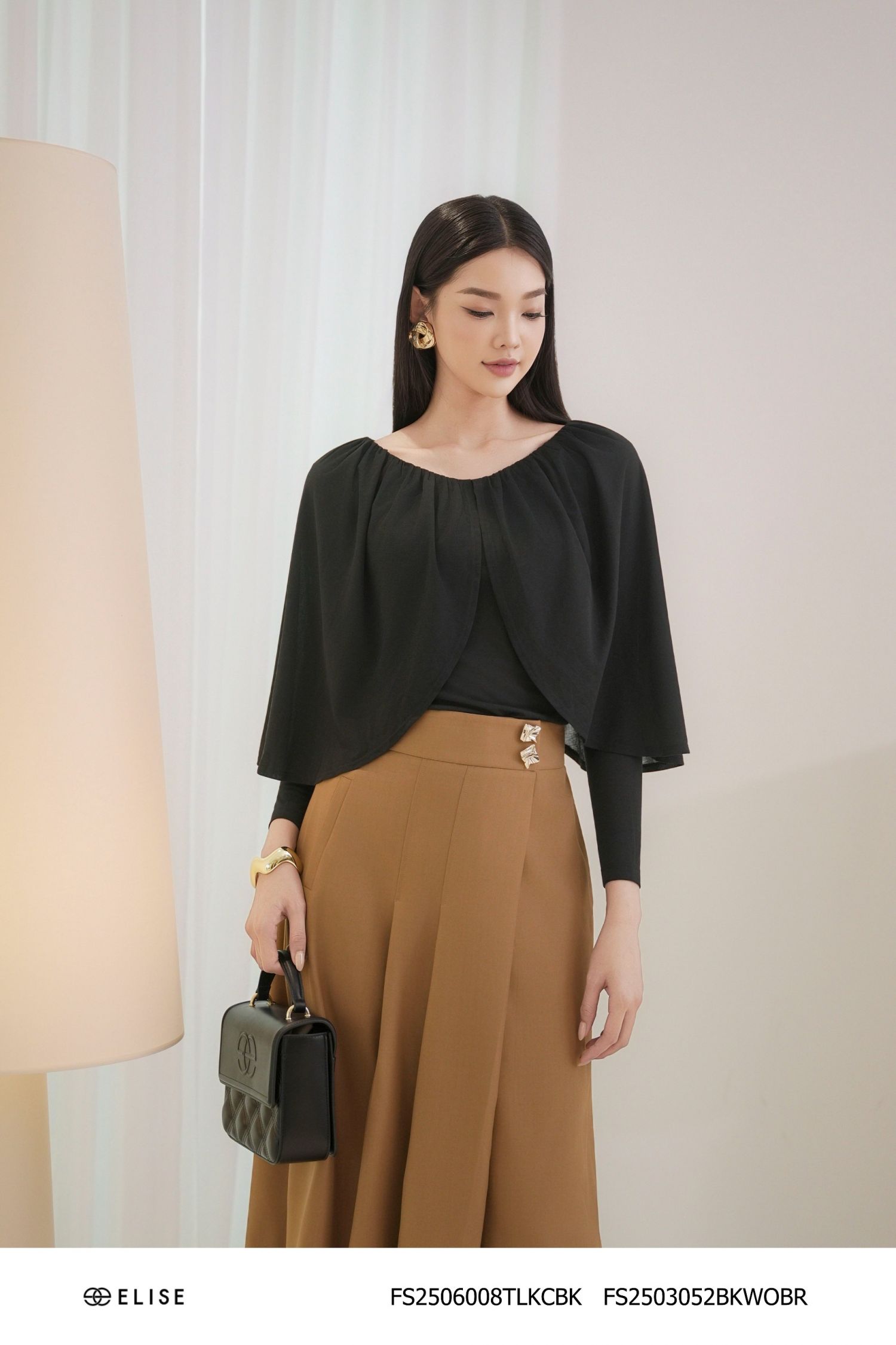 ÁO THUN ĐEN NHÚN CỔ