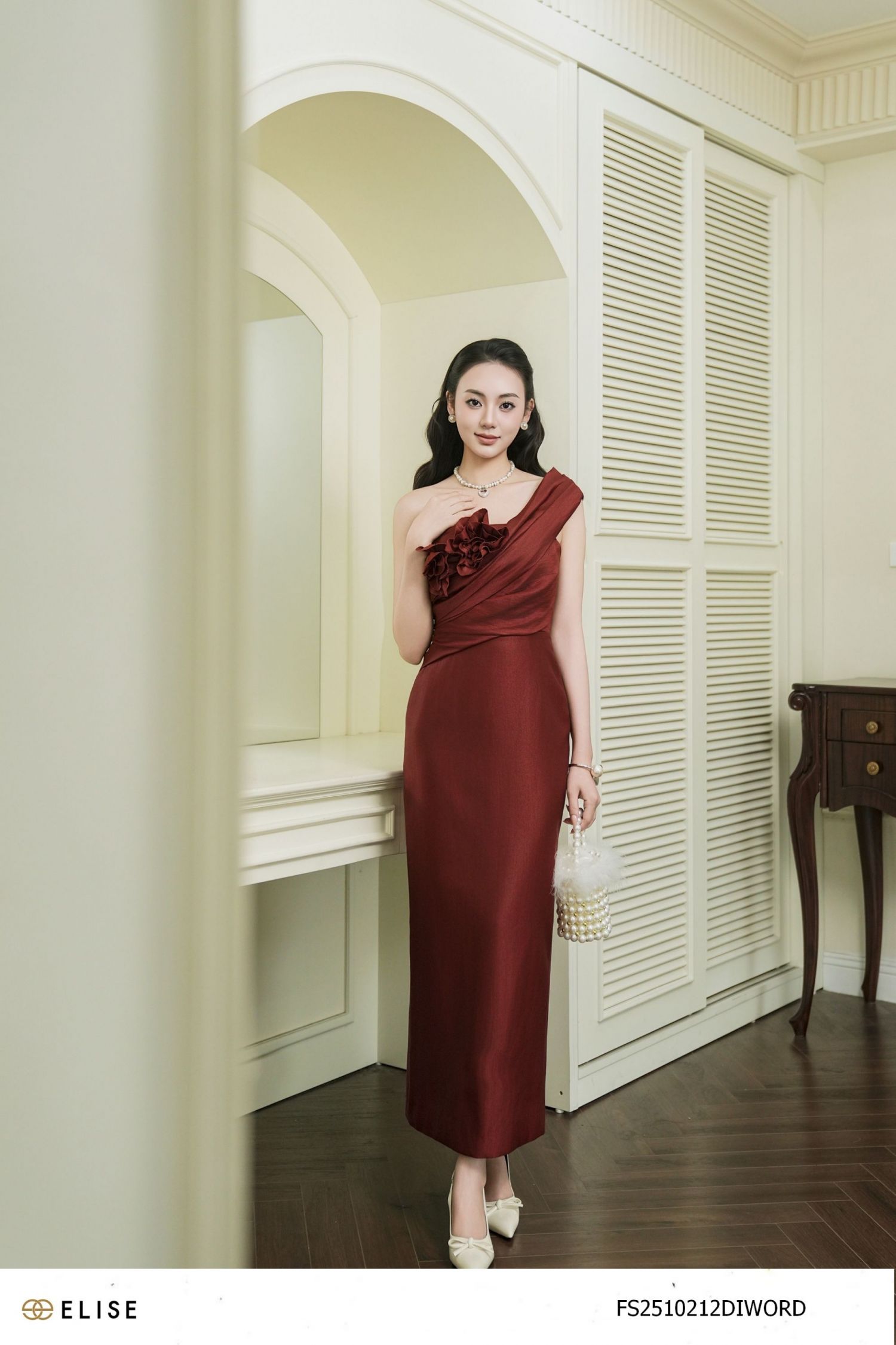 ĐẦM TAFTA ĐỎ RƯỢU VANG ĐÍNH HOA NGỰC