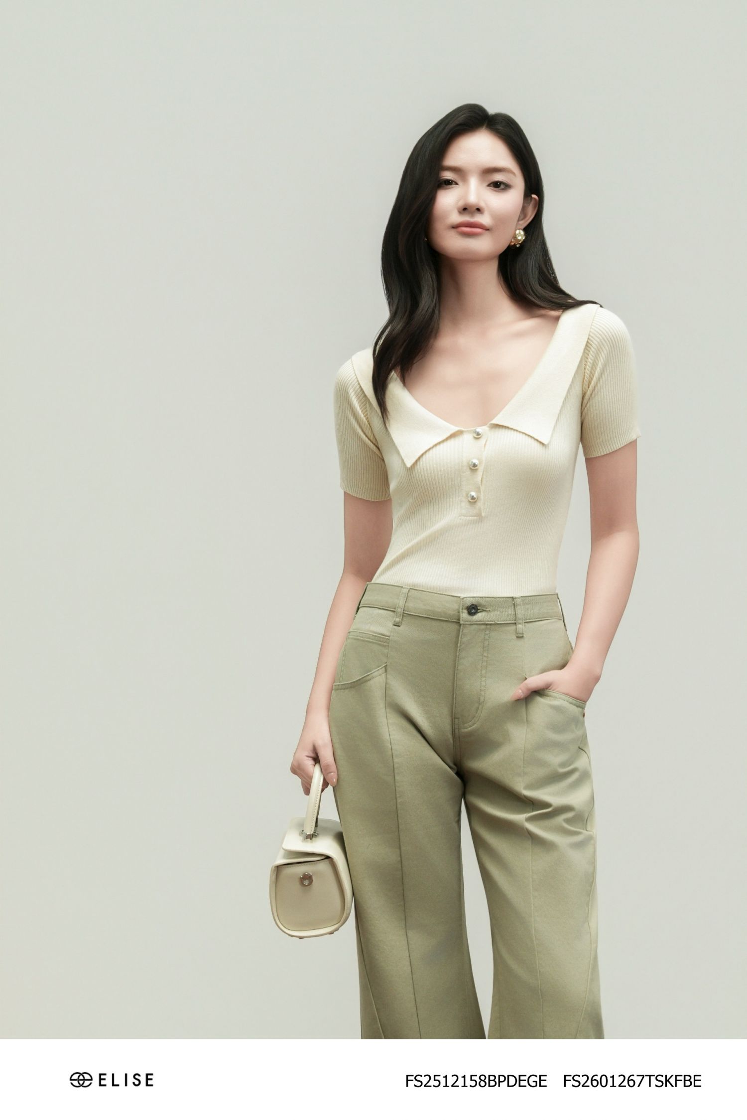 QUẦN JEANS XANH BƠ ĐÍNH LOGO