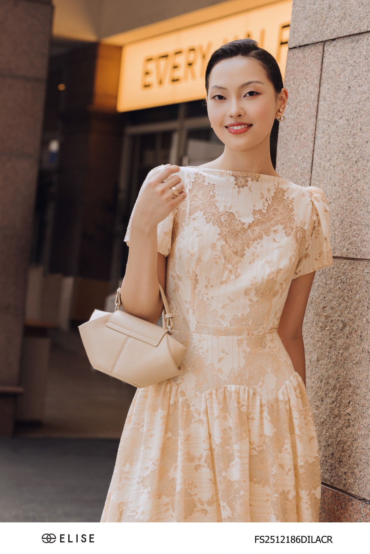 ĐẦM REN KEM HT CAM XẾP NHÚN LY