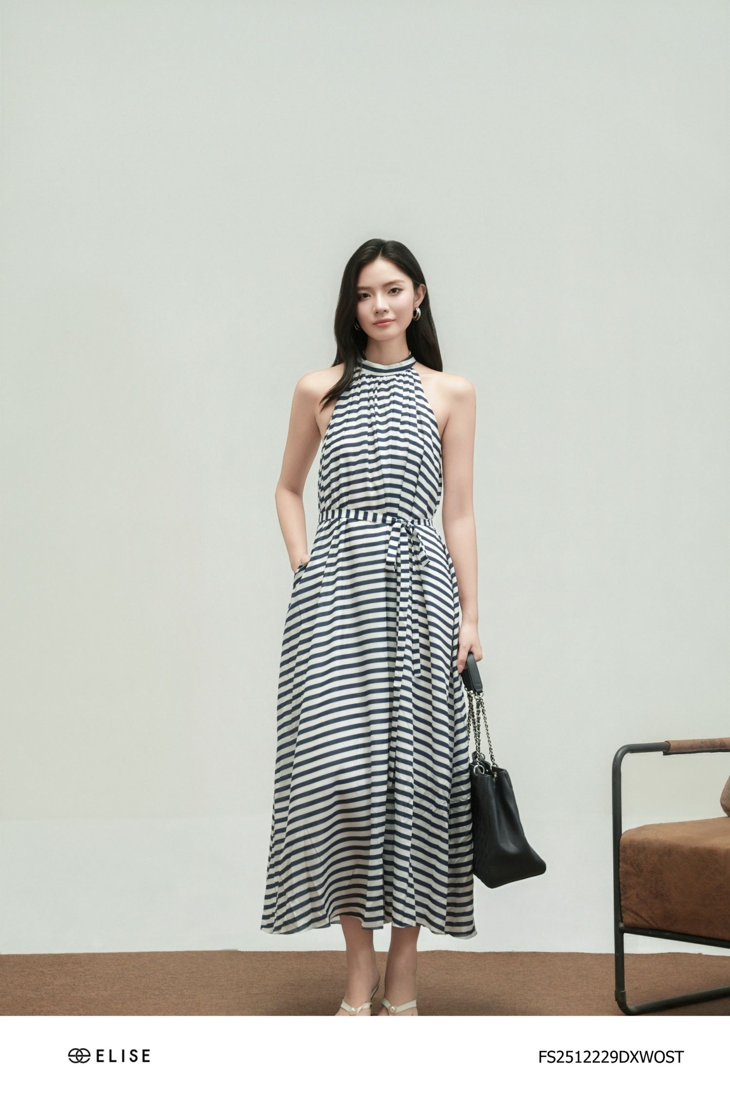 ĐẦM MAXI THÔ KẺ CỔ YẾM