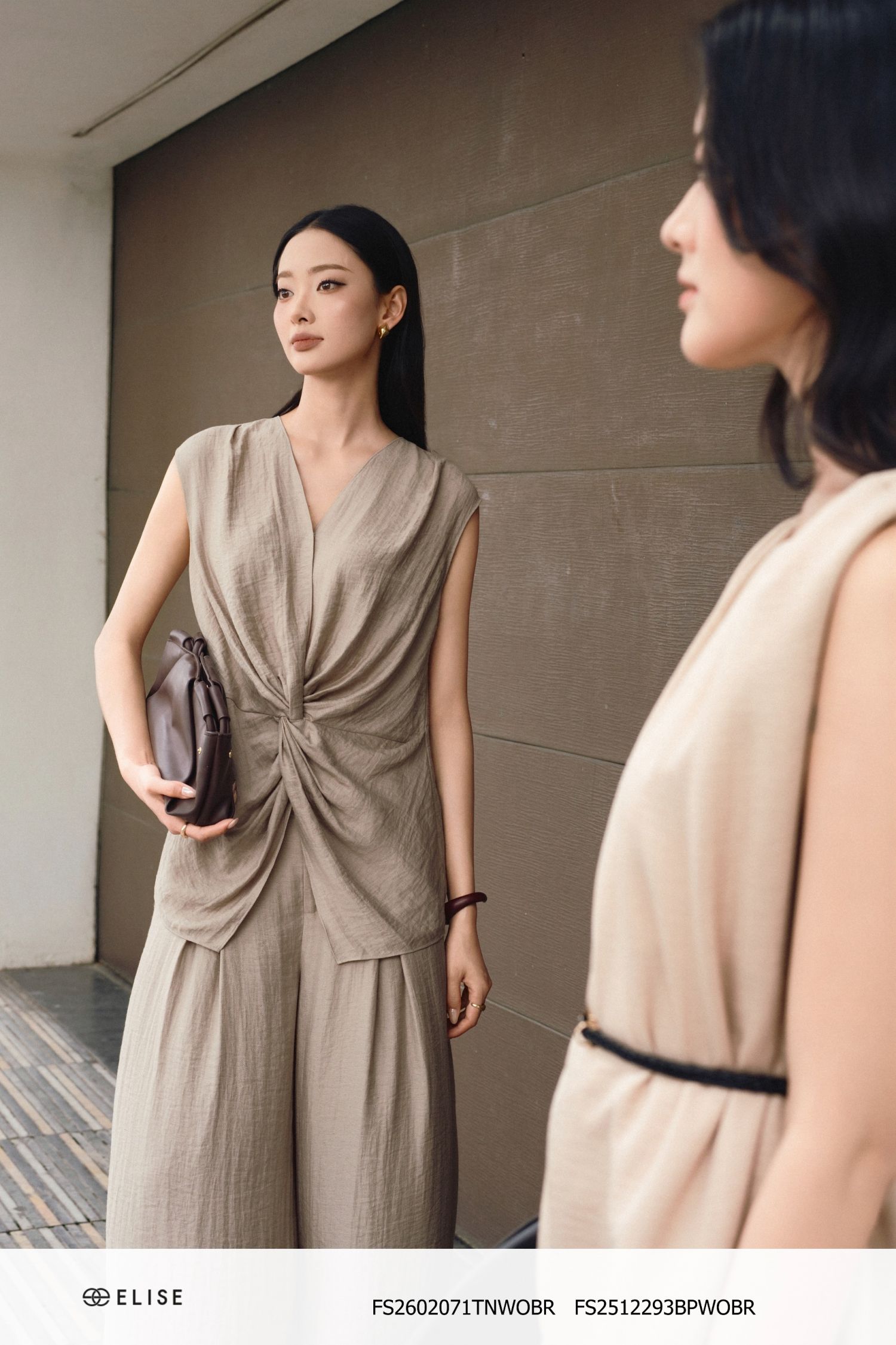 QUẦN SUÔNG NÂU GHI TÚI DỌC