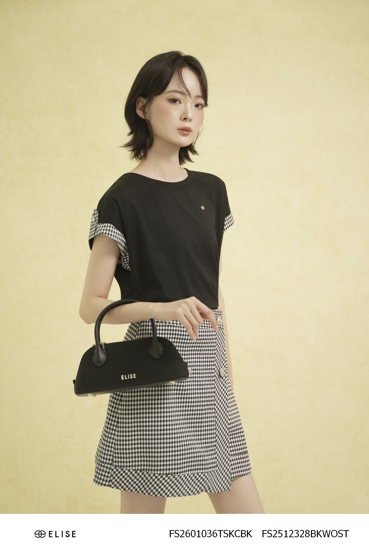 ÁO THUN ĐEN TAY PHỐI KẺ