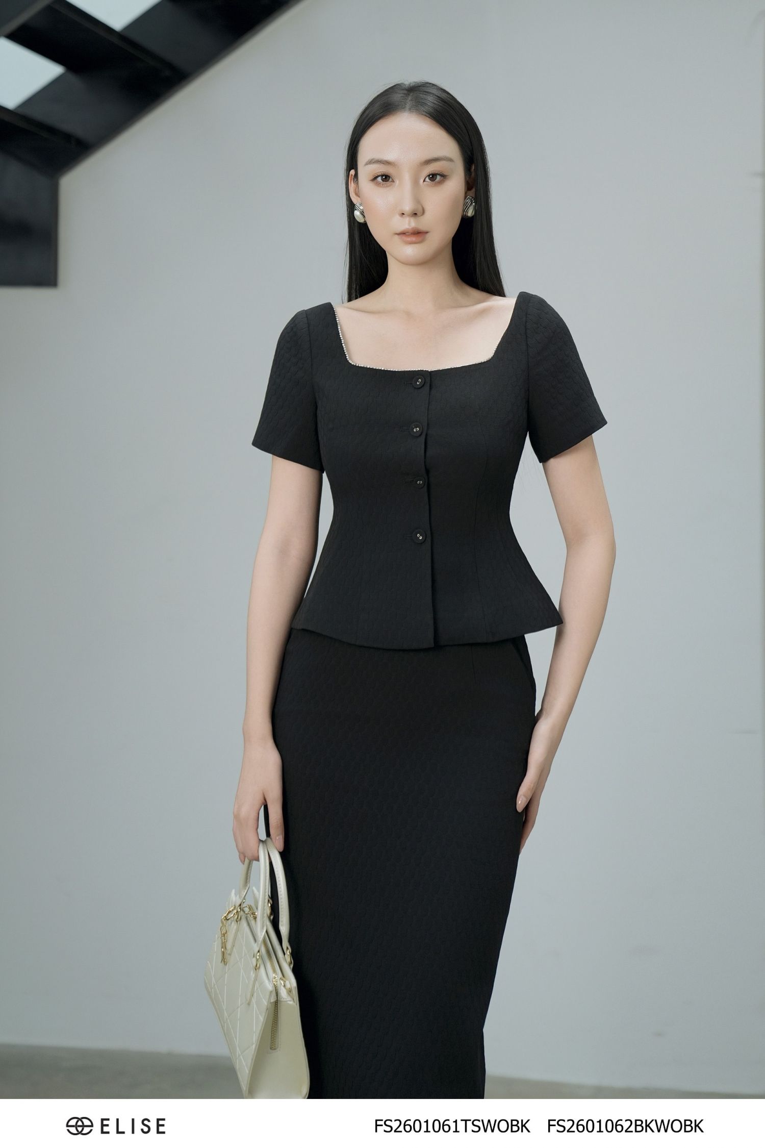 JUPE BÚT CHÌ ĐEN VÂN NỔI