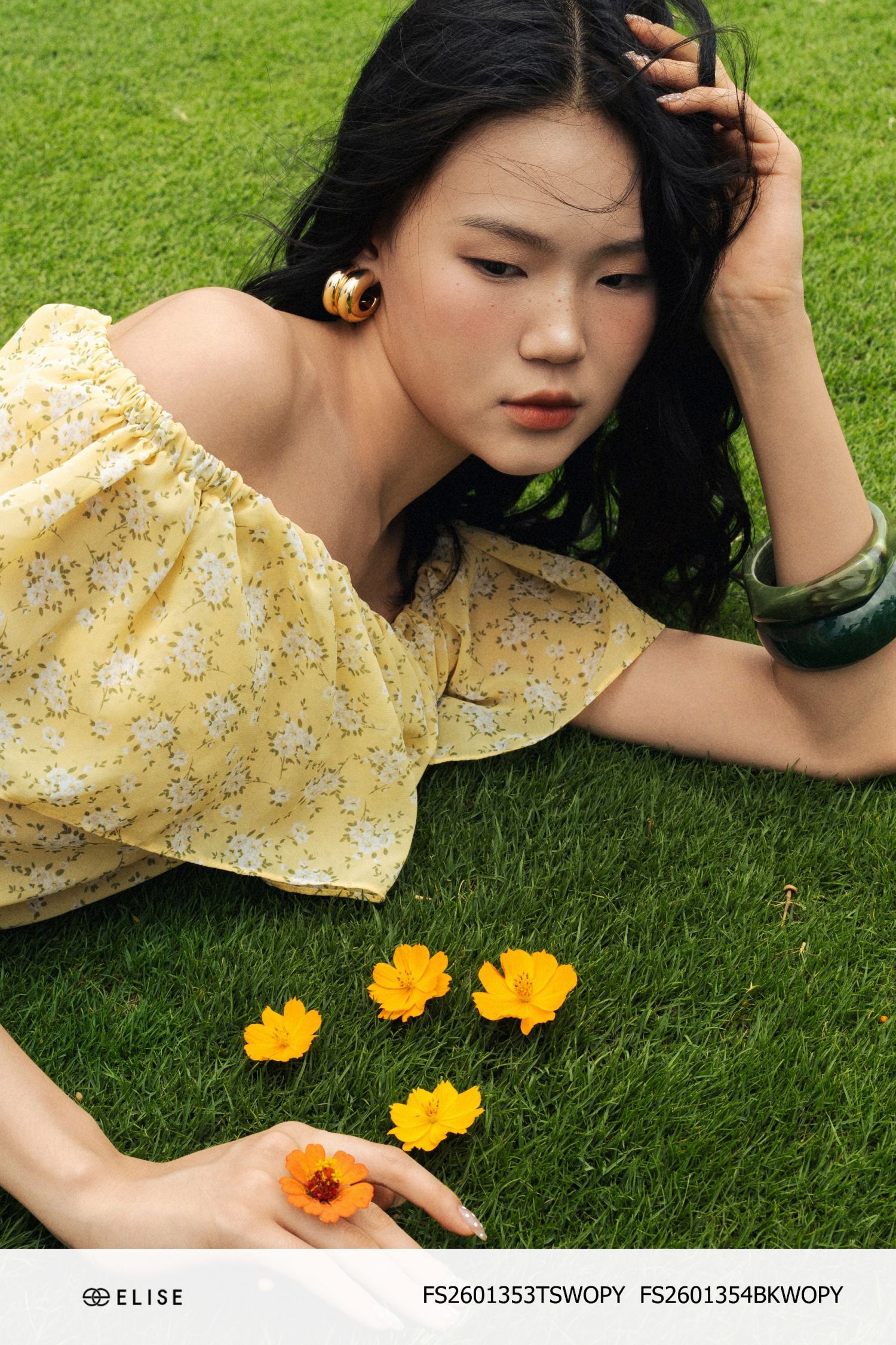 ÁO CHIFFON HOA NỀN VÀNG TRỄ VAI