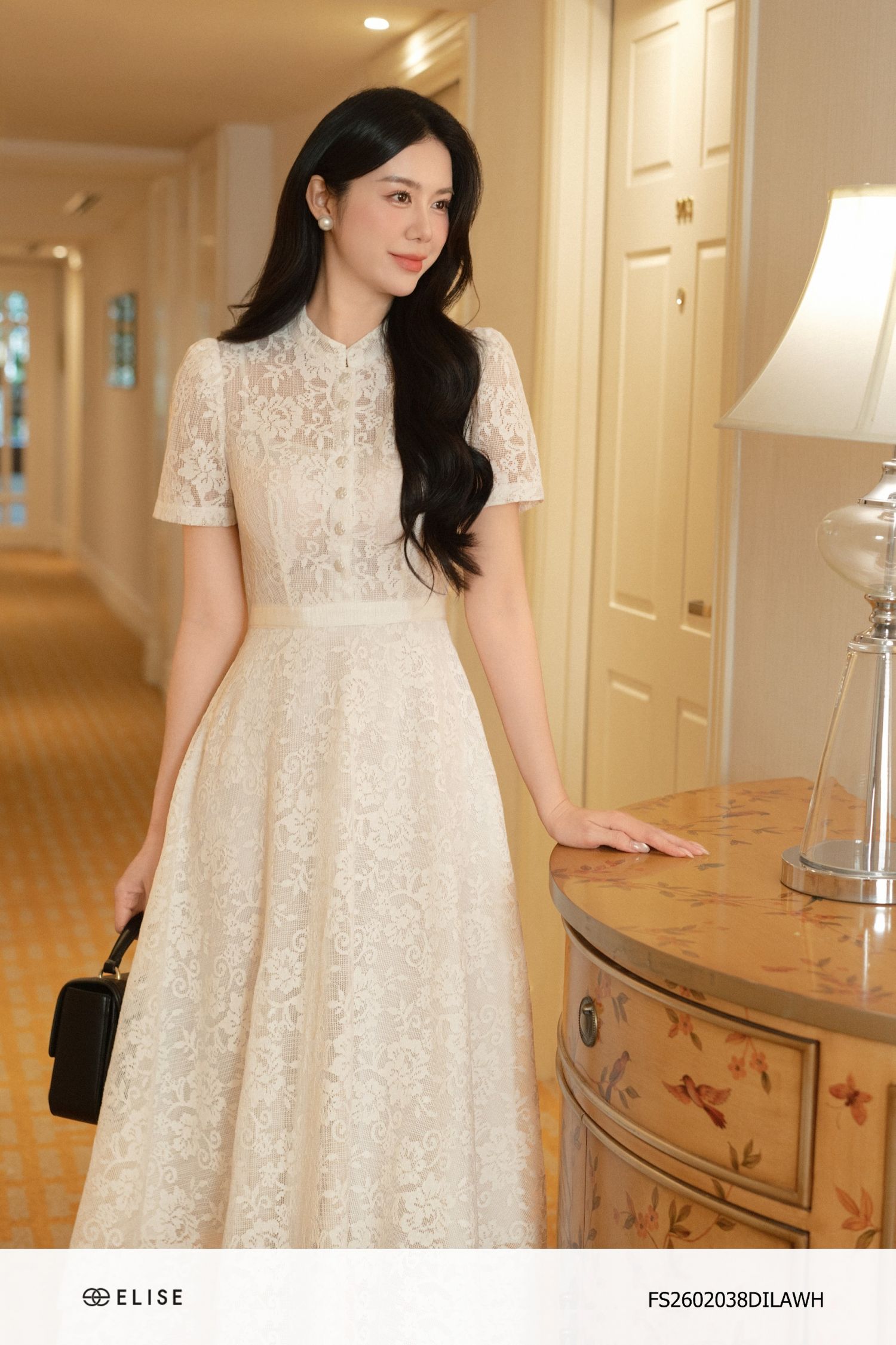 ĐẦM REN LƯỚI HOA TRẮNG