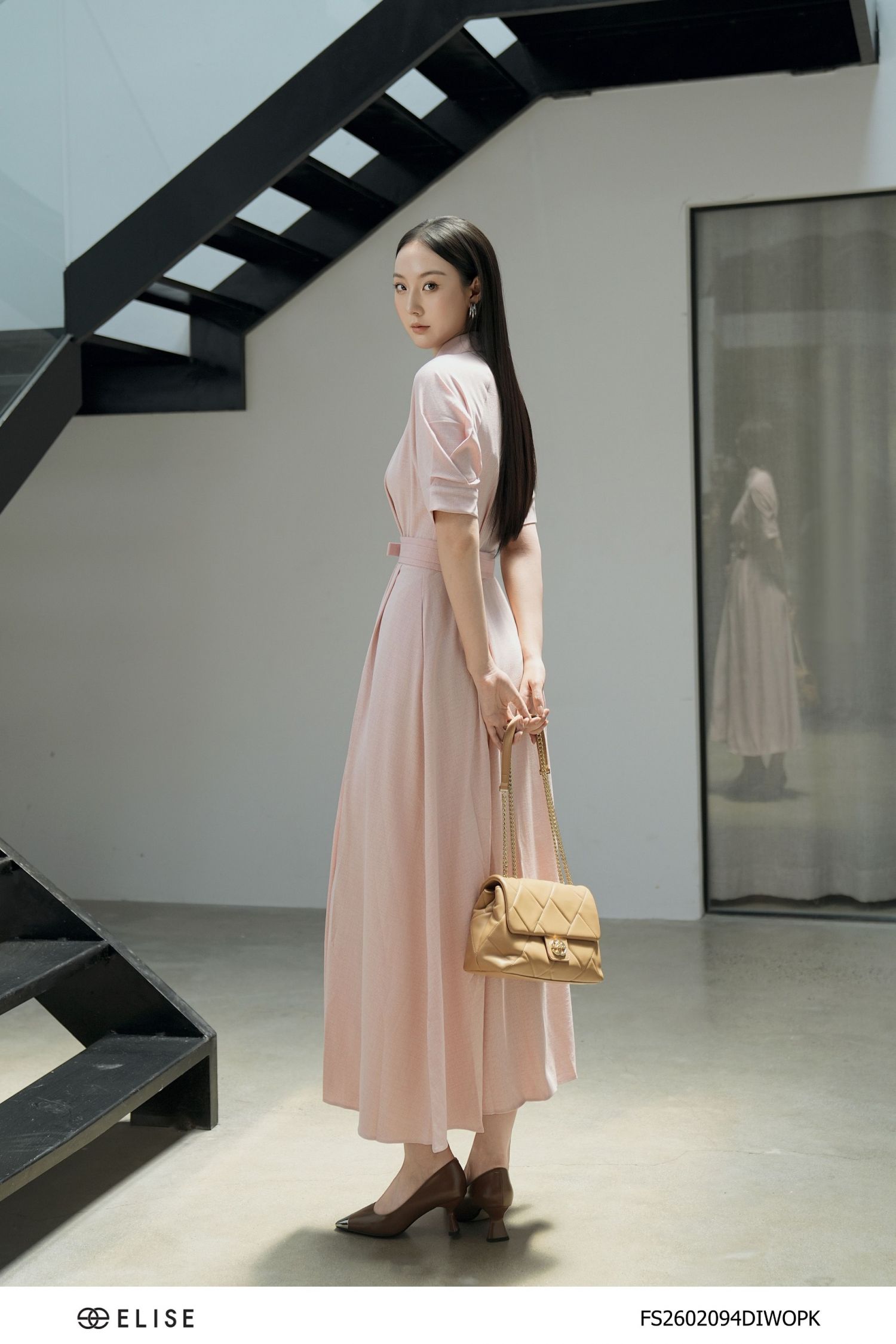 ĐẦM KẺ HỒNG XẾP LY CỔ ĐỨC