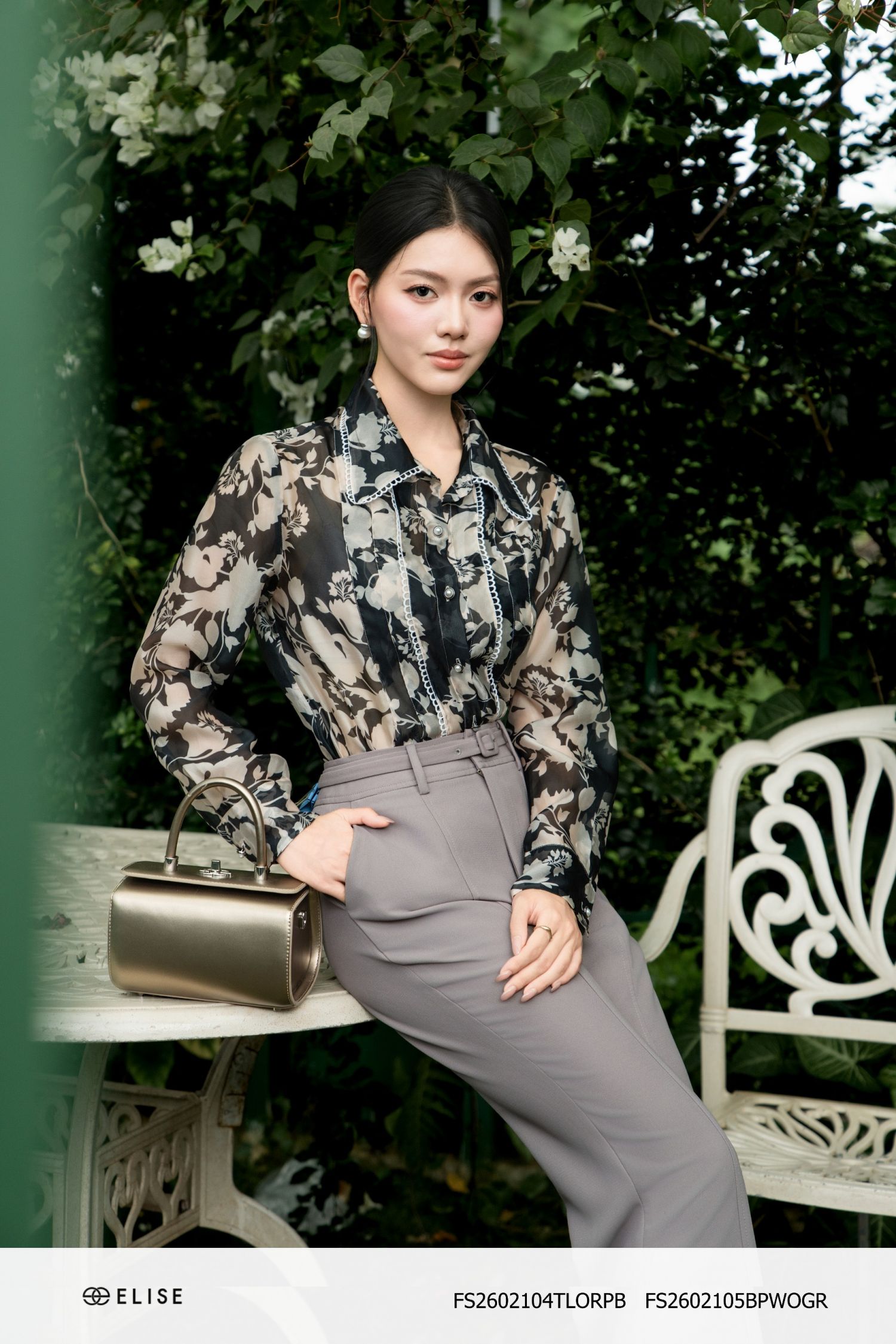 SM TƠ HT HOA NỀN ĐEN XẾP LY NGỰC