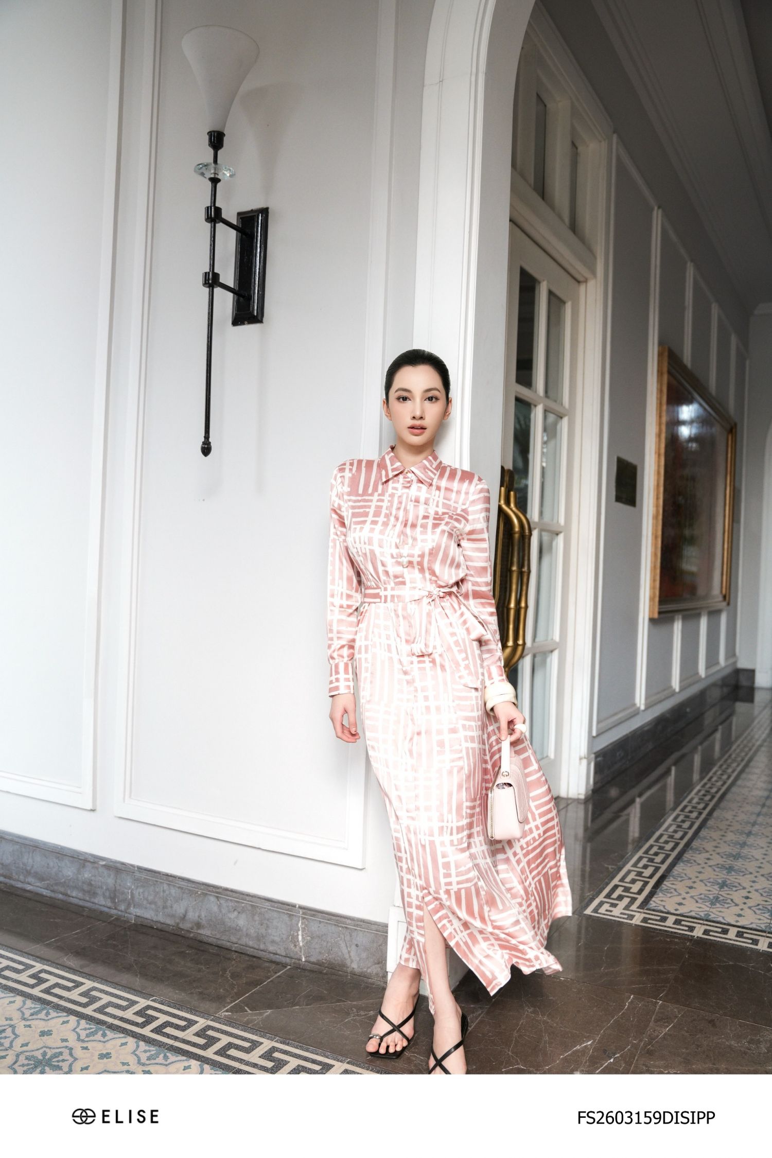 ĐẦM LỤA HT NỀN HỒNG ĐAI EO