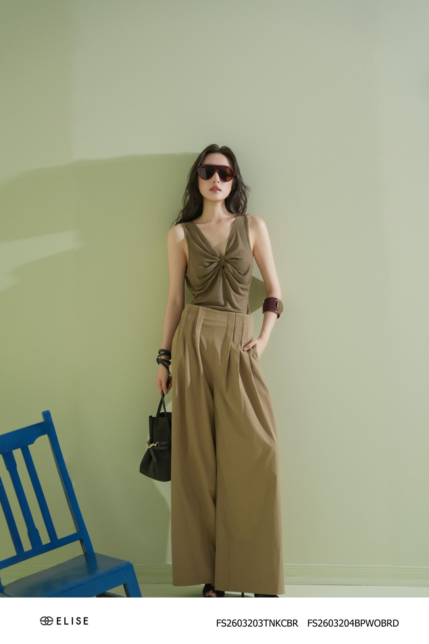 ÁO THUN NÂU NƠ CỔ