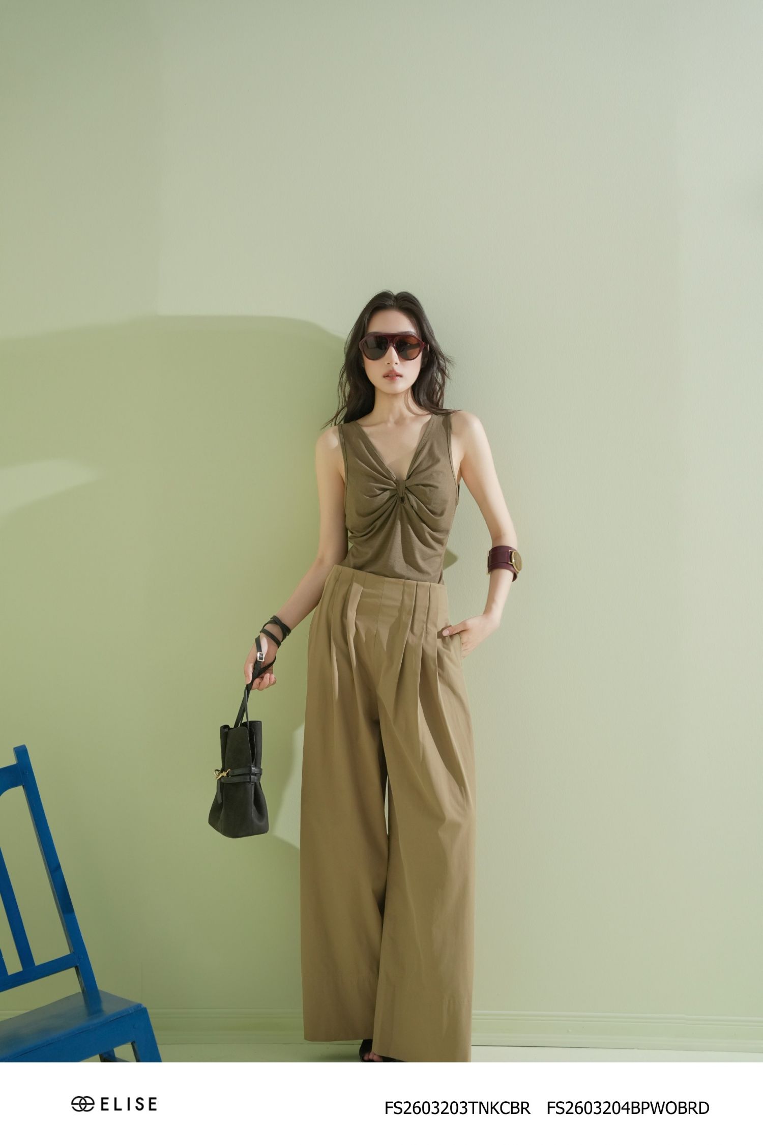 ÁO THUN NÂU NƠ CỔ