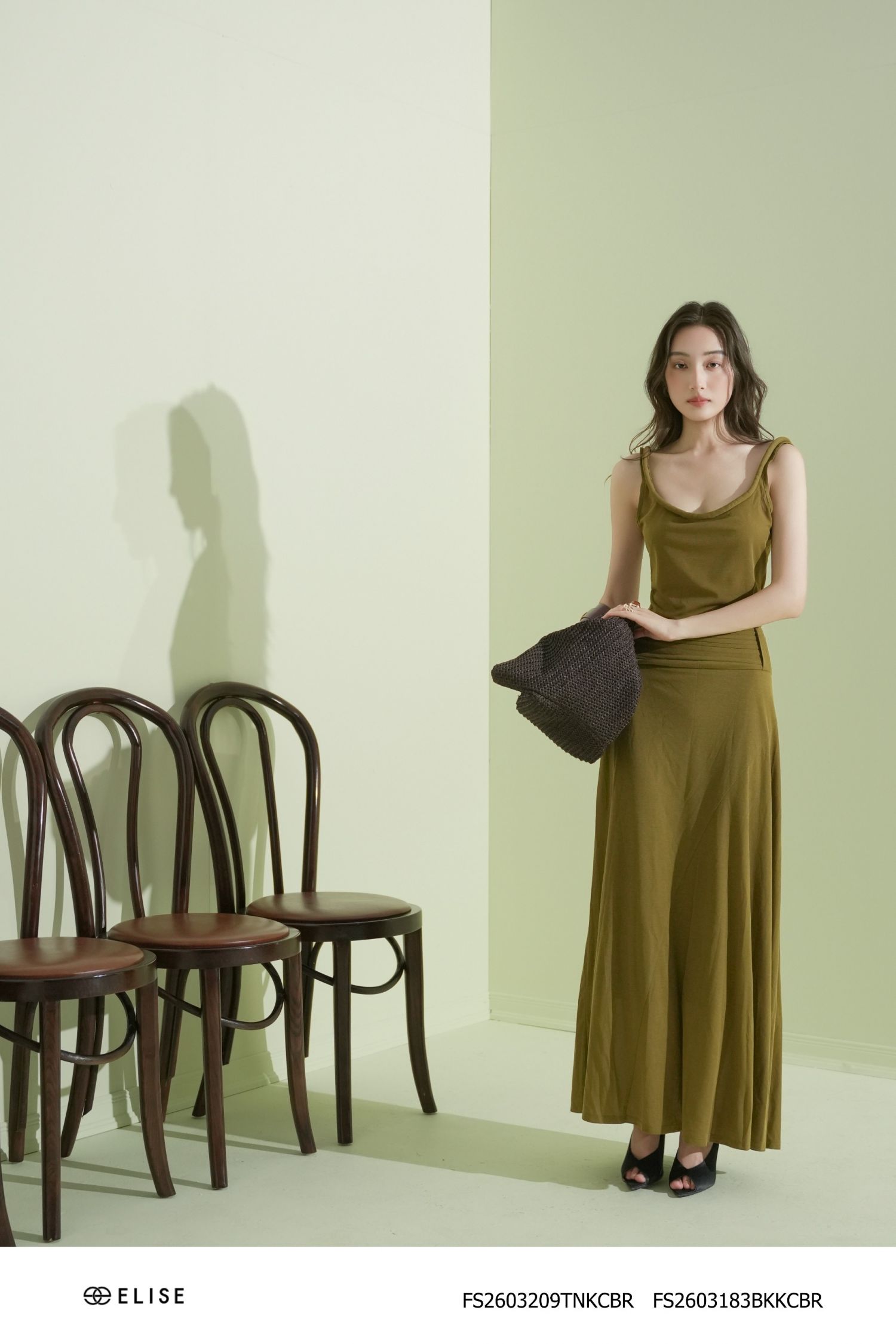 ÁO THUN NÂU 2 DÂY SOẮN