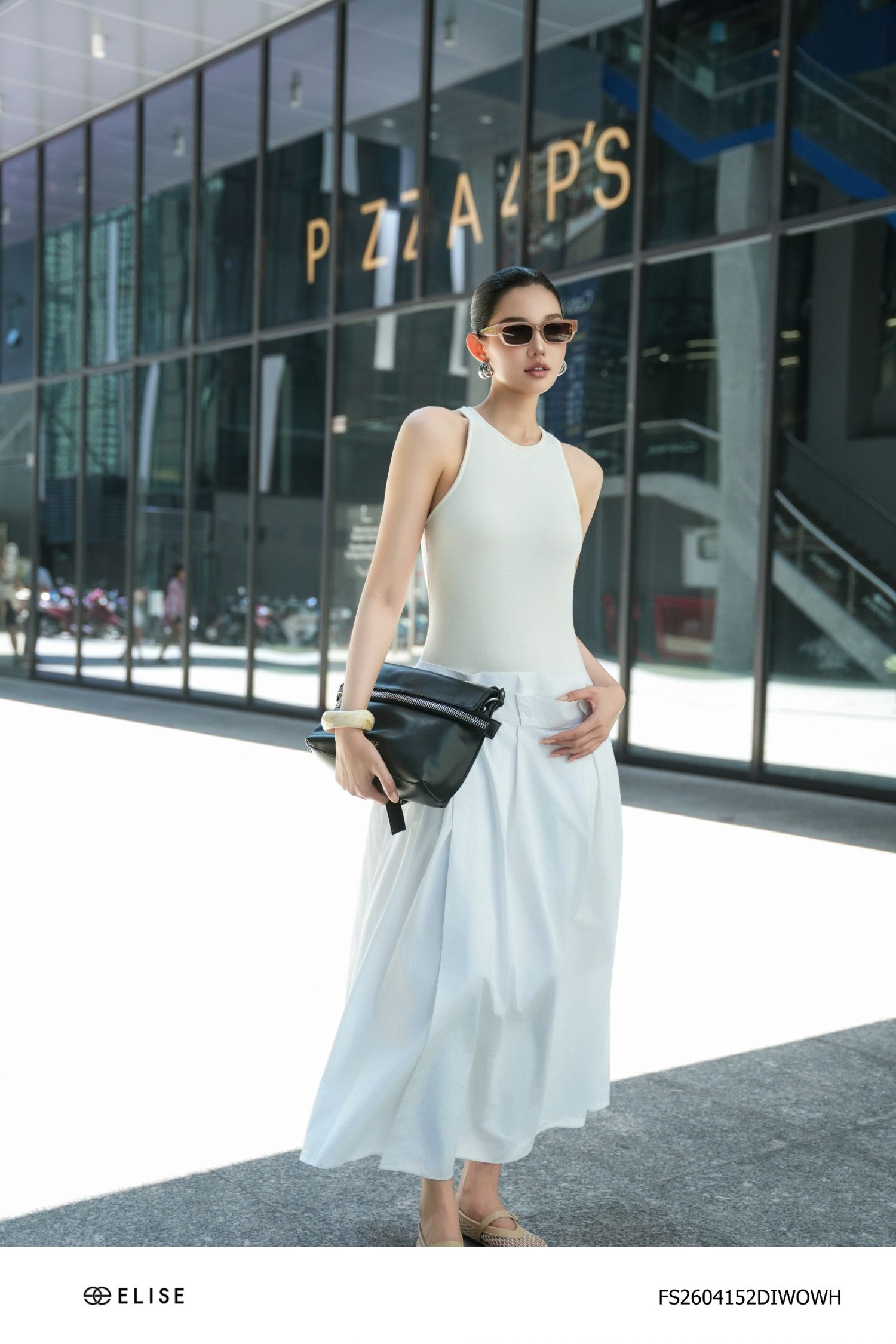 ĐẦM TRẮNG SÁT NÁCH ĐAN LƯNG CHÉO
