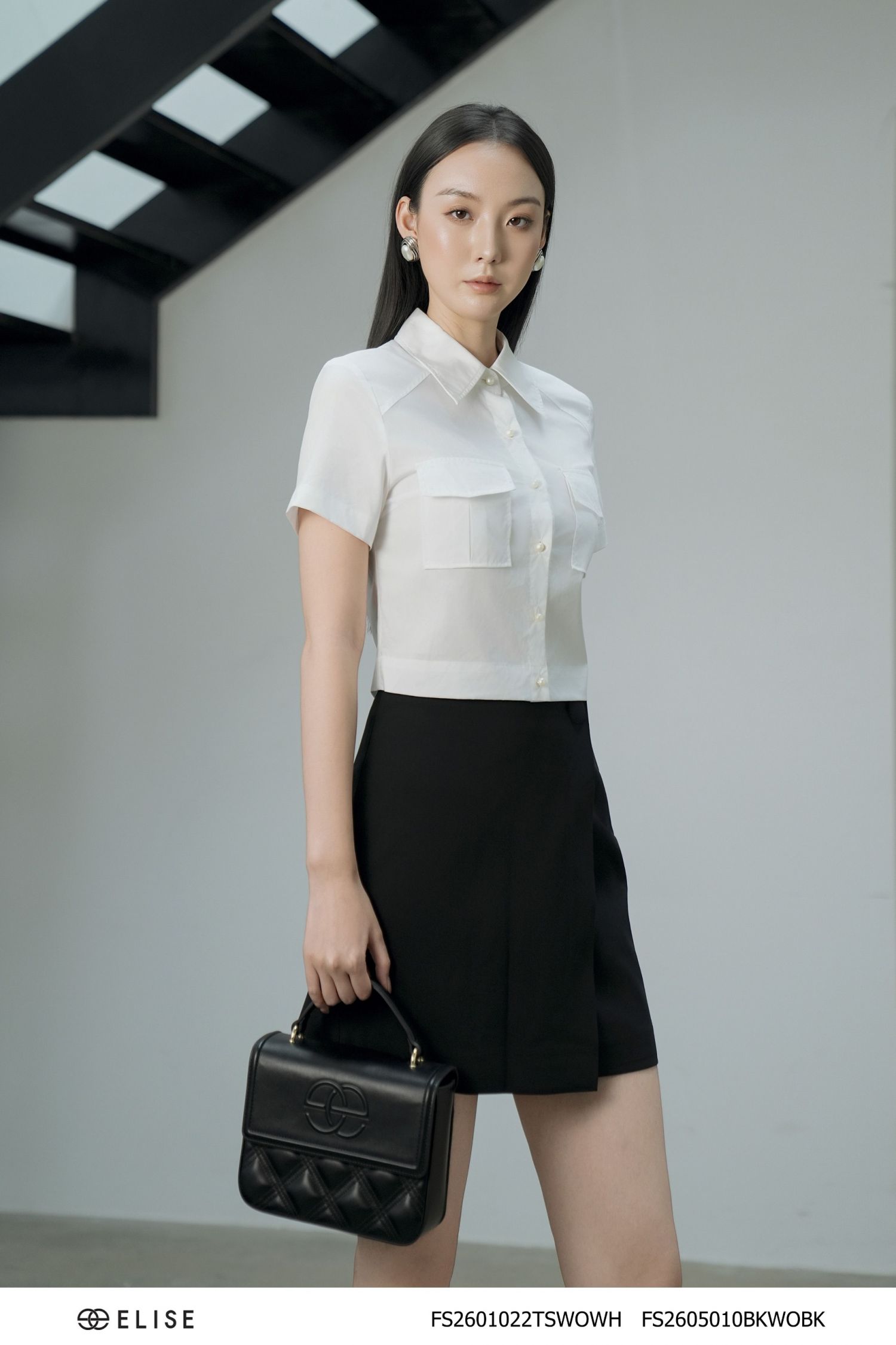CHÂN VÁY ĐEN A PHỦ VẠT