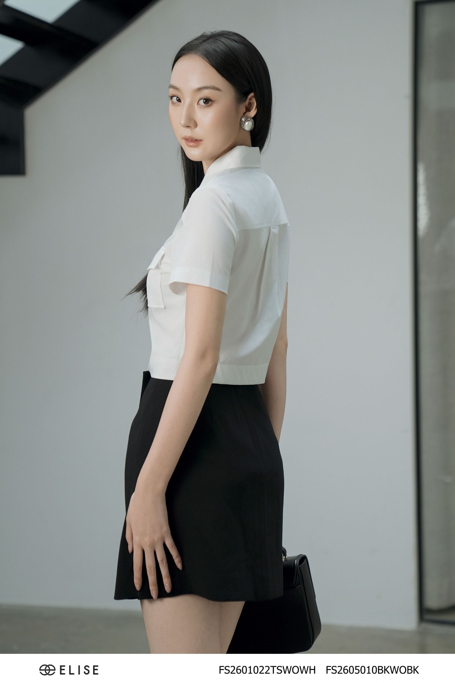 CHÂN VÁY ĐEN A PHỦ VẠT