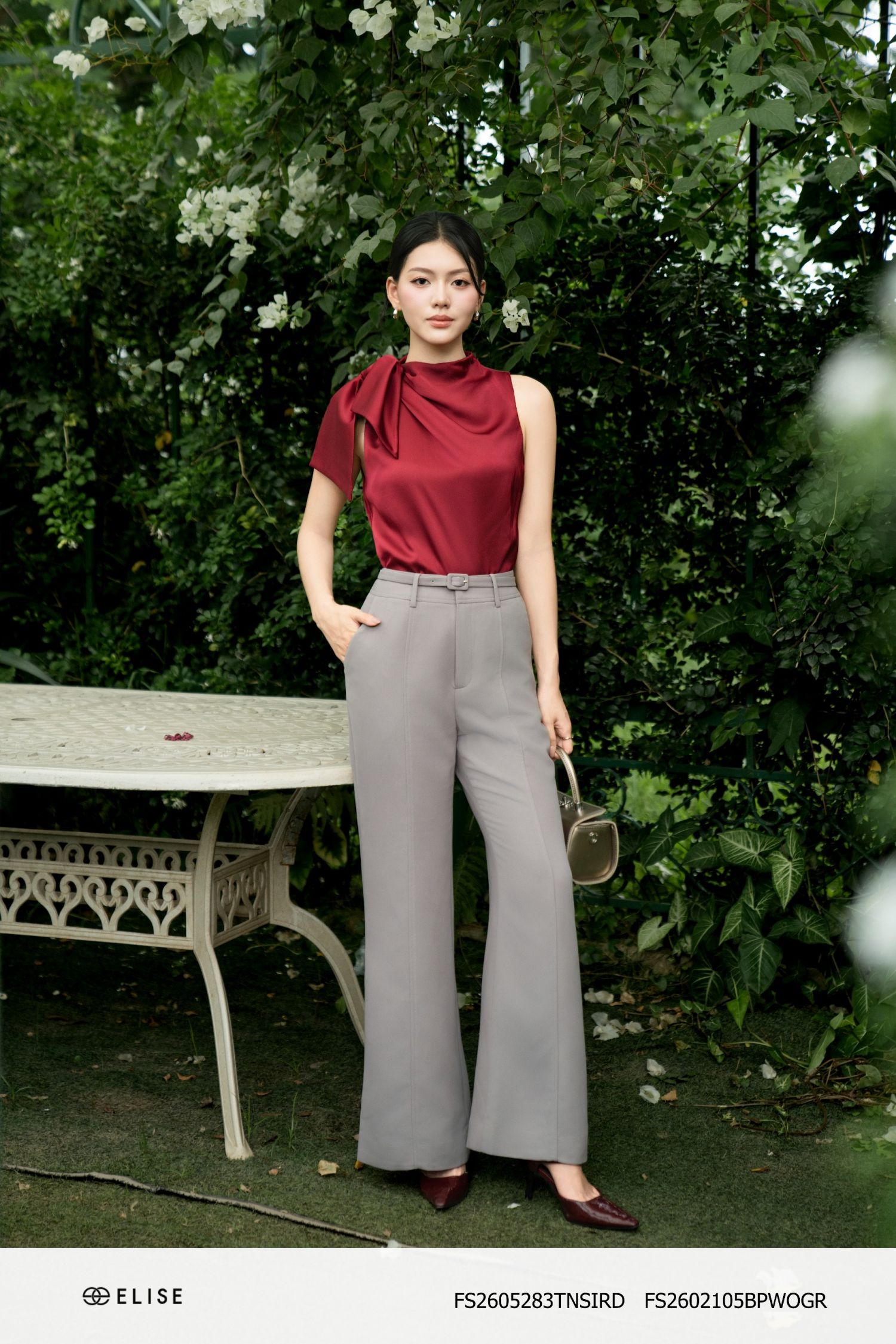ÁO LỤA ĐỎ THẪM NƠ VAI