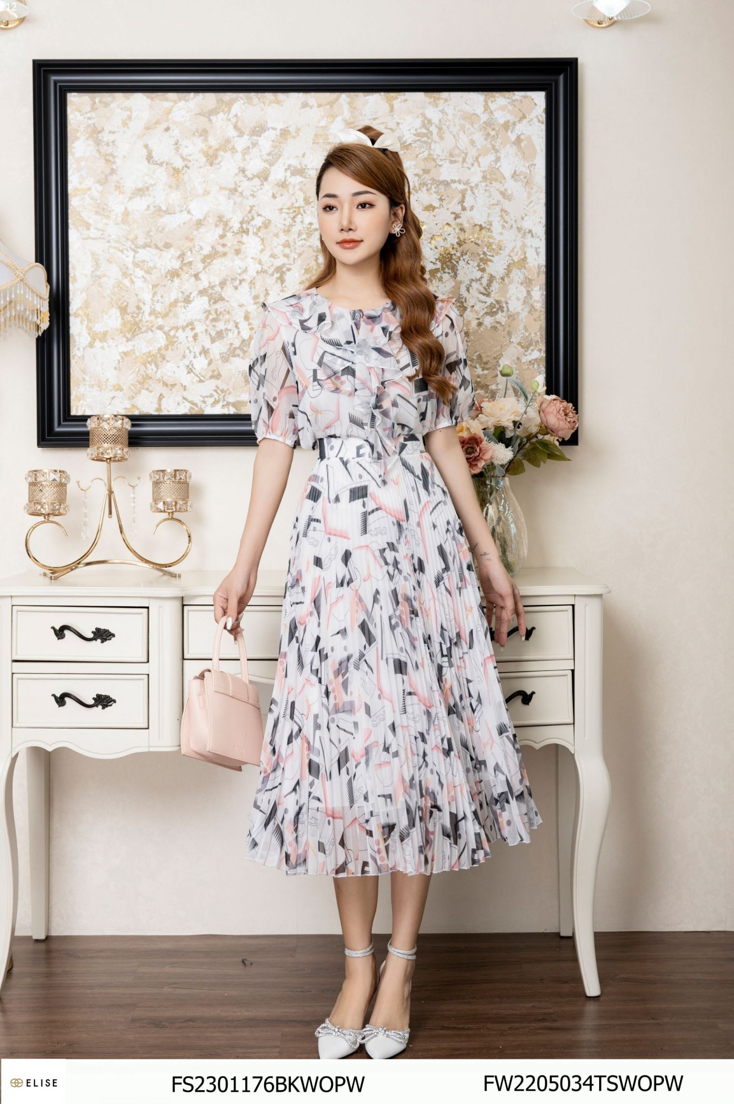 SM VOAN TRẮNG HT BÈO CỔ