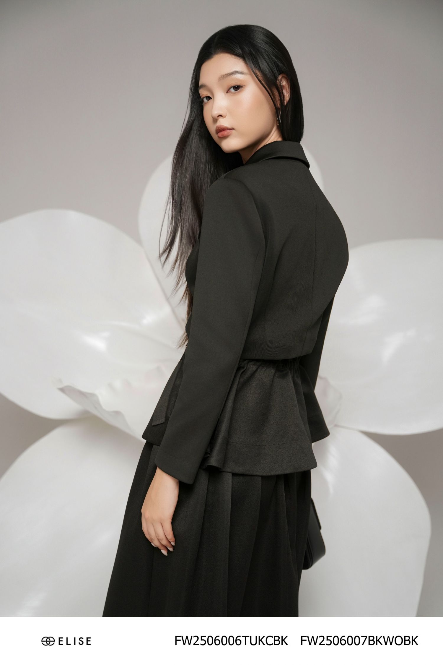 VEST UMI ĐEN PHỐI VẠT TAFTA